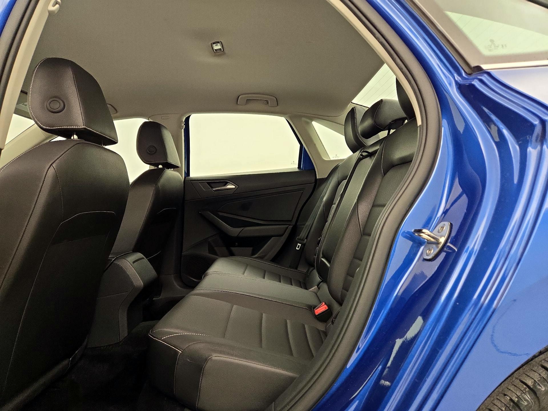 Thumbnail: 2024 Volkswagen Jetta - 18