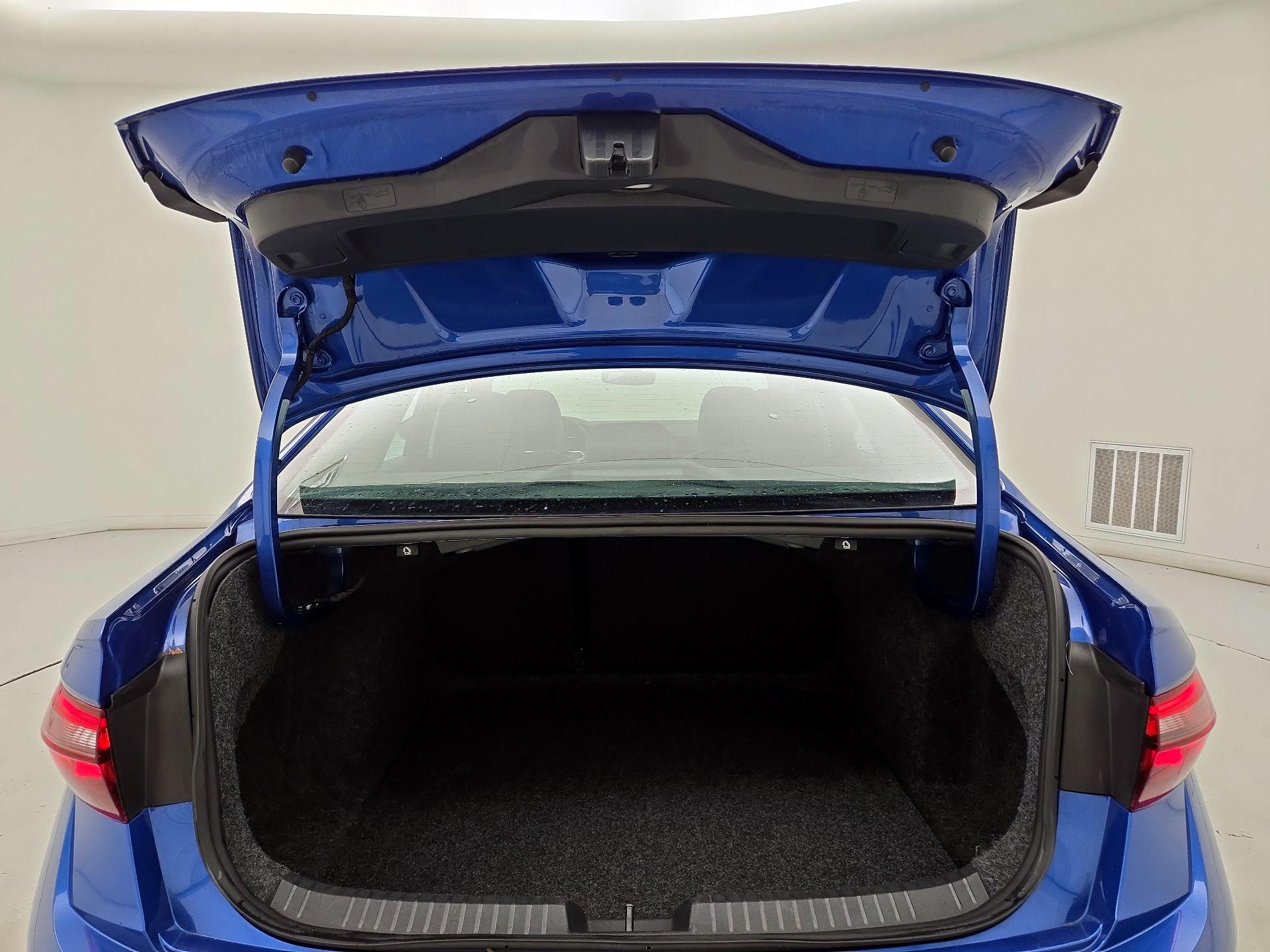 Thumbnail: 2024 Volkswagen Jetta - 19