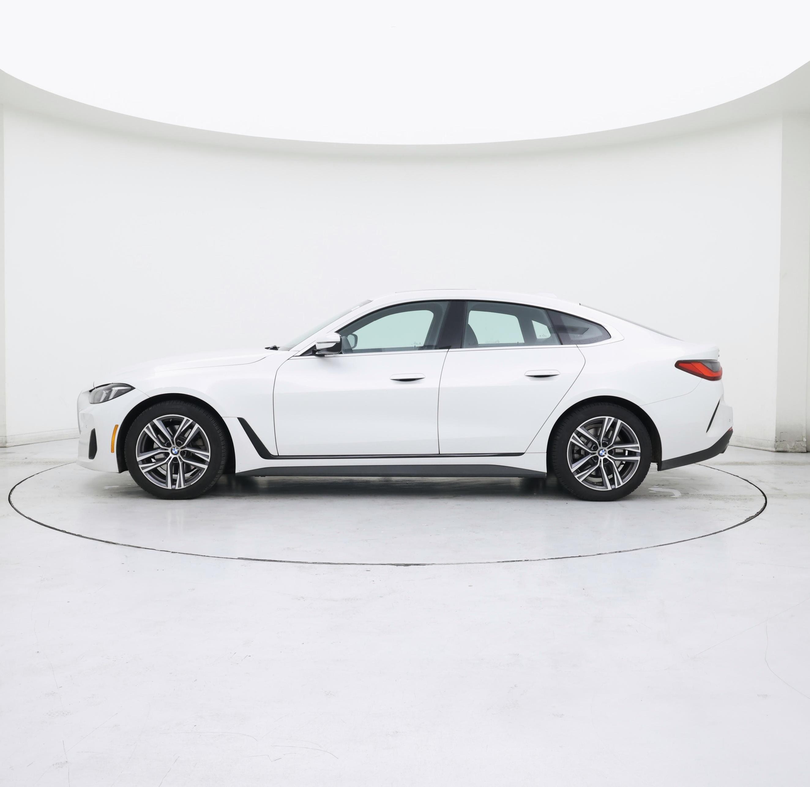 Thumbnail: 2025 BMW 4 Series - 3