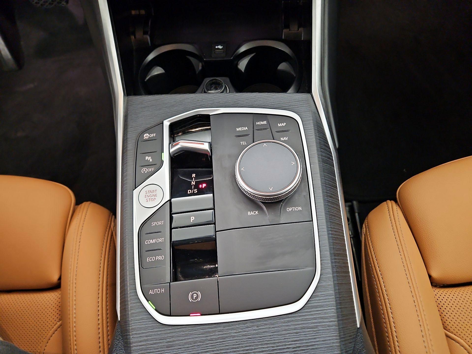 Thumbnail: 2025 BMW 4 Series - 18