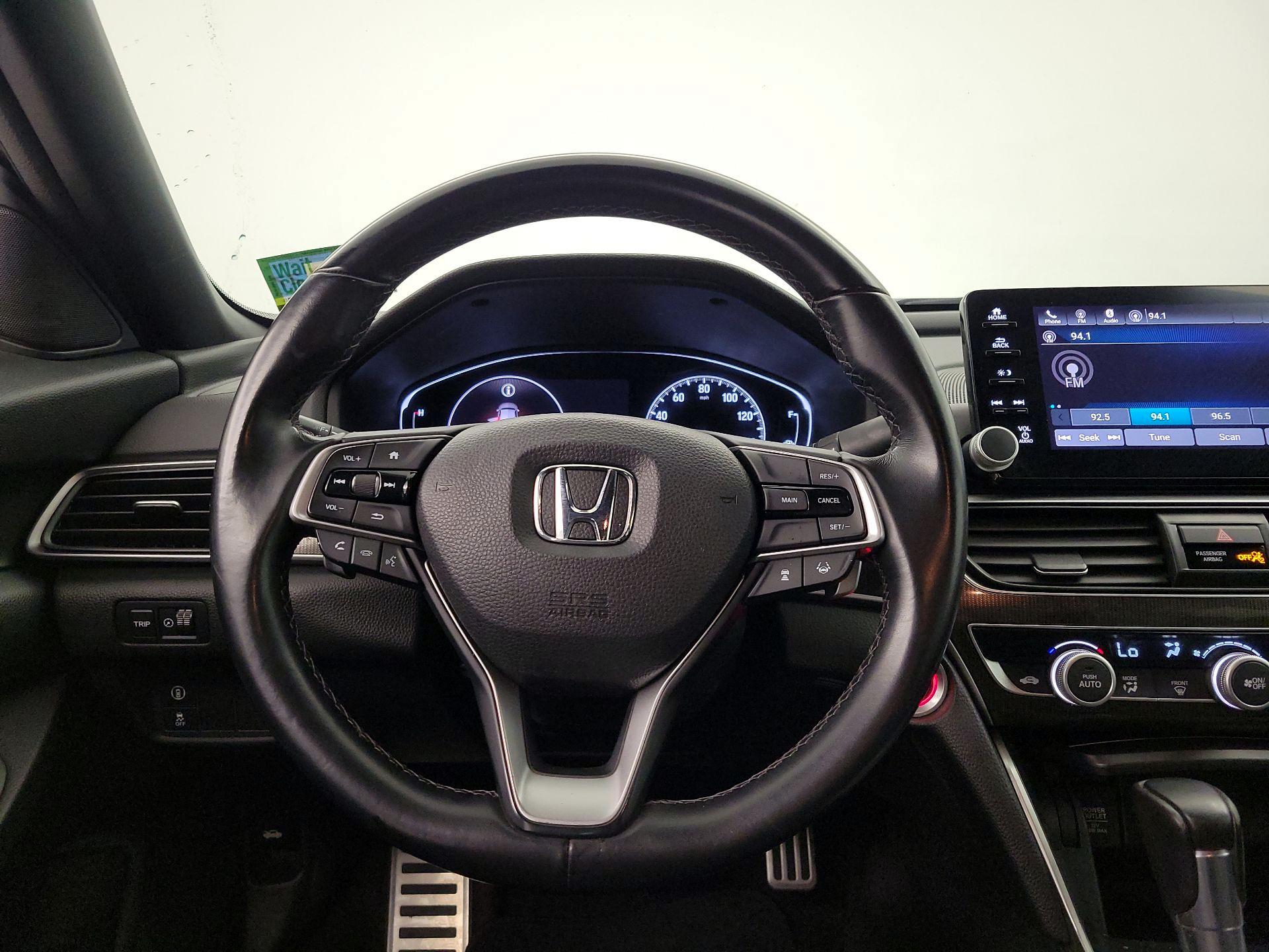 Thumbnail: 2018 Honda Accord - 10