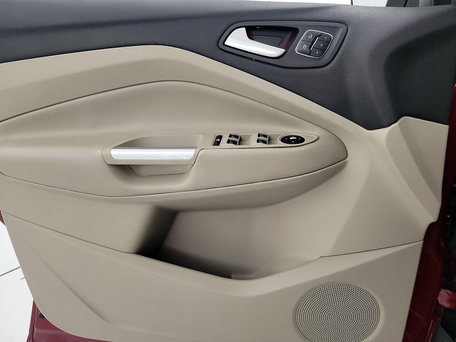 Thumbnail: 2014 Ford Escape - 12