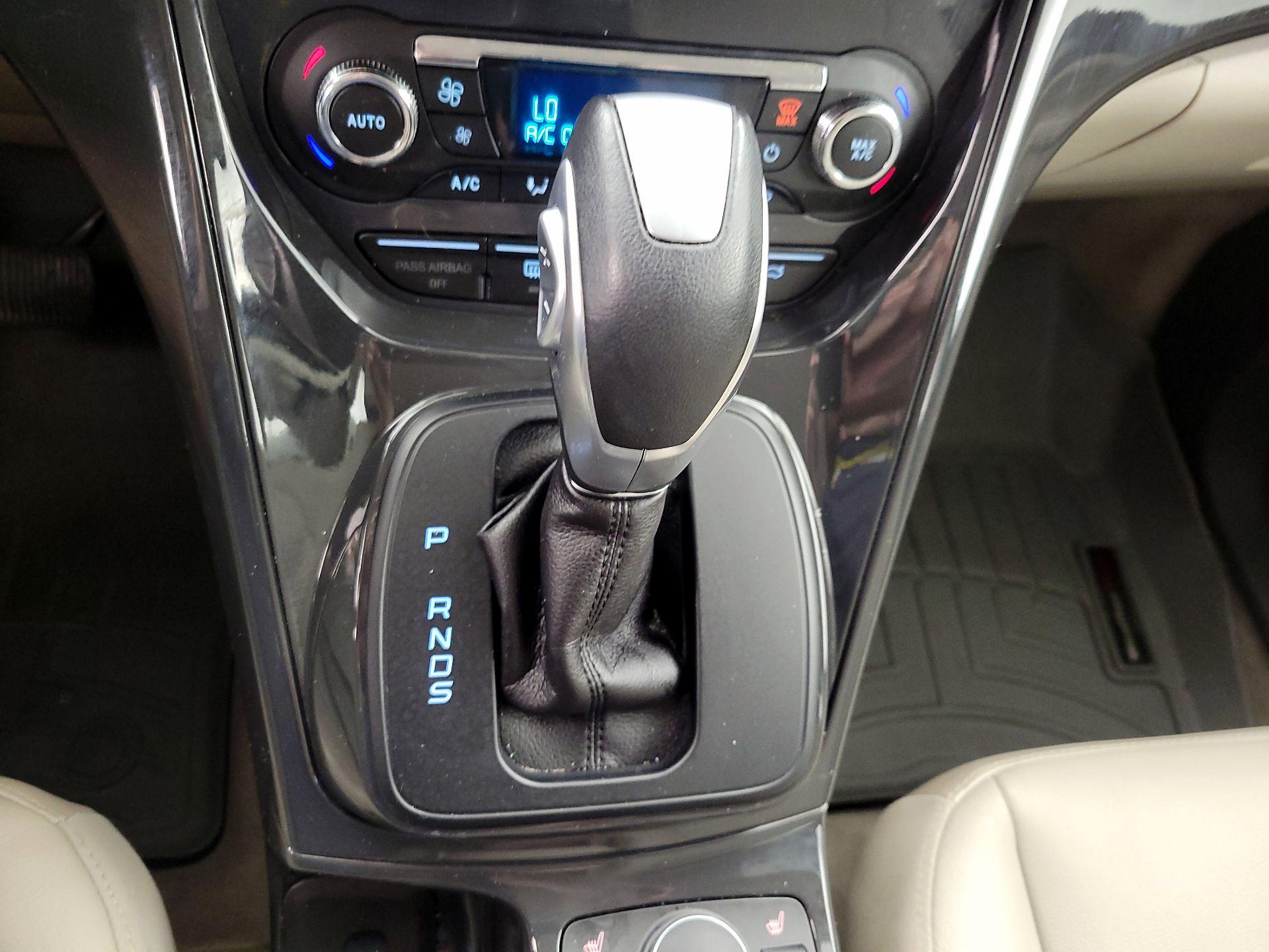 Thumbnail: 2014 Ford Escape - 17