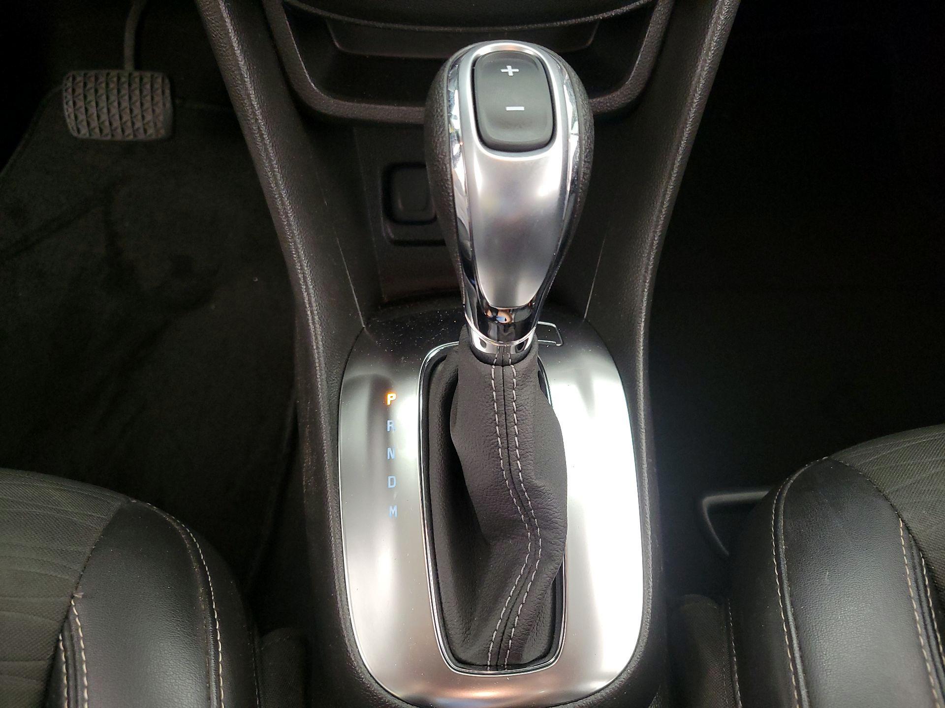 Thumbnail: 2015 Buick Encore - 17