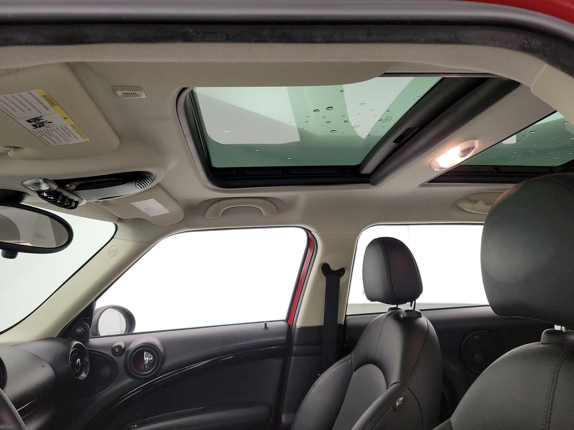 Thumbnail: 2016 MINI Cooper Countryman - 16