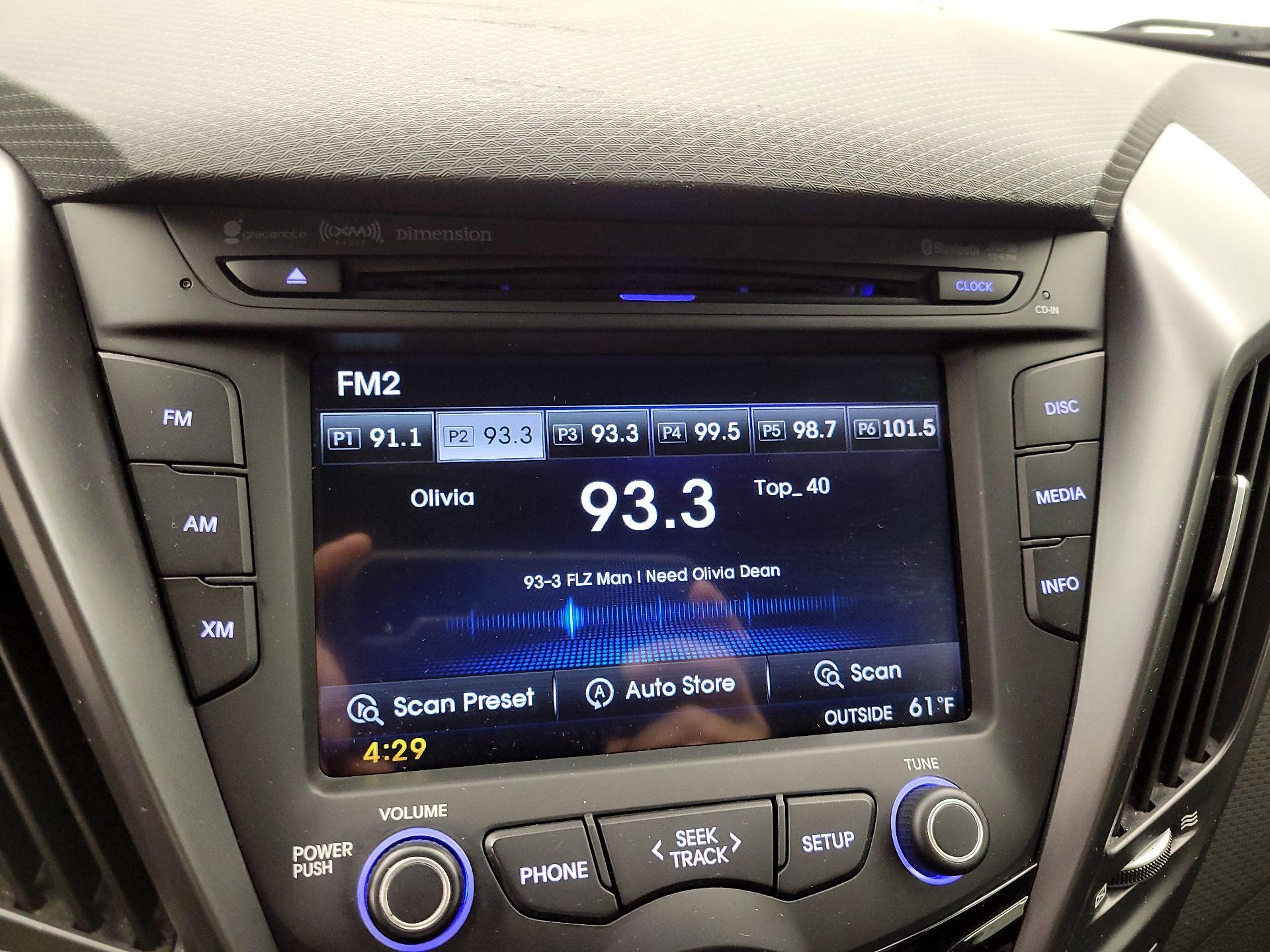 Thumbnail: 2016 Hyundai Veloster - 15