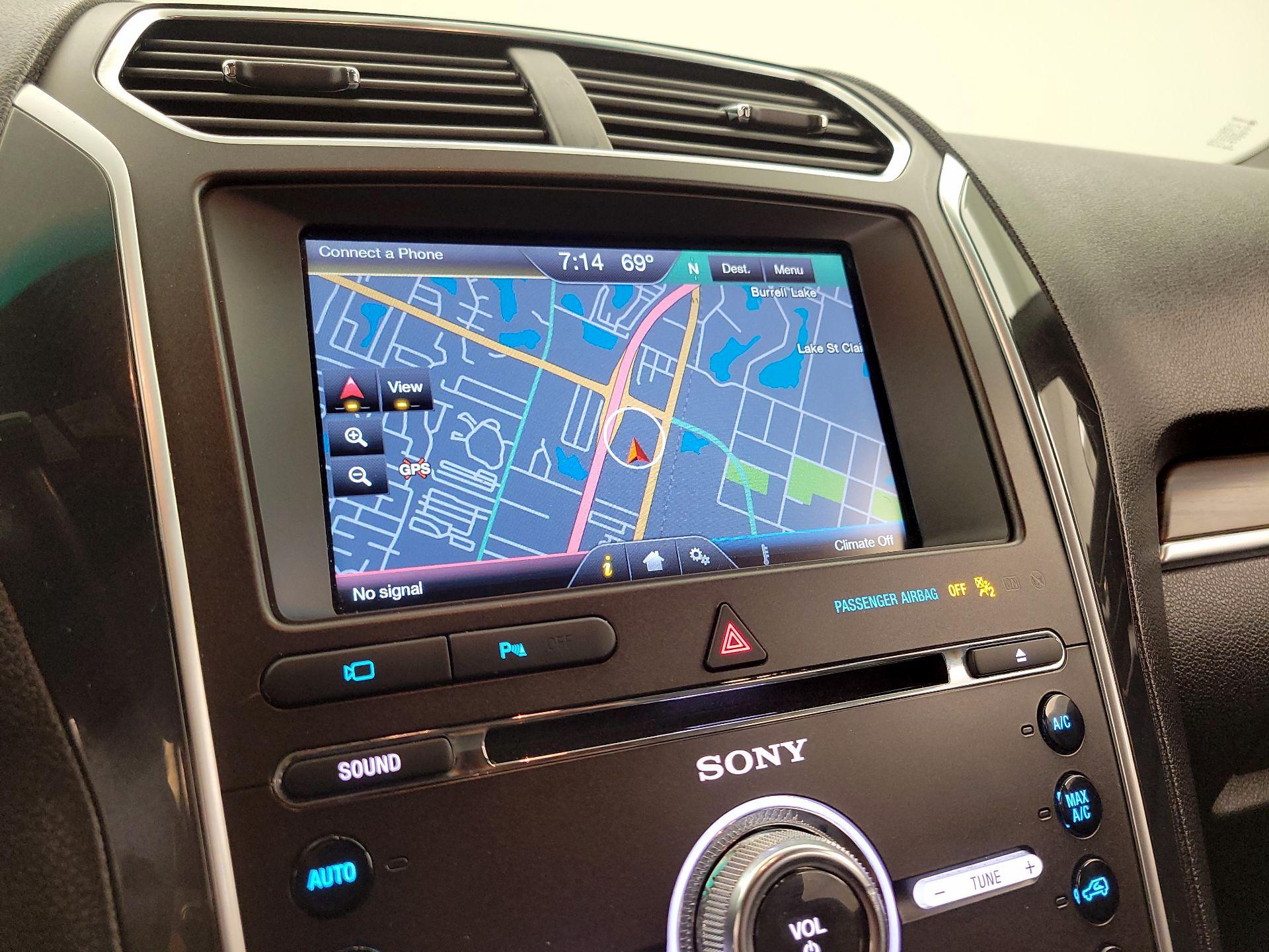 Thumbnail: 2016 Ford Explorer - 14