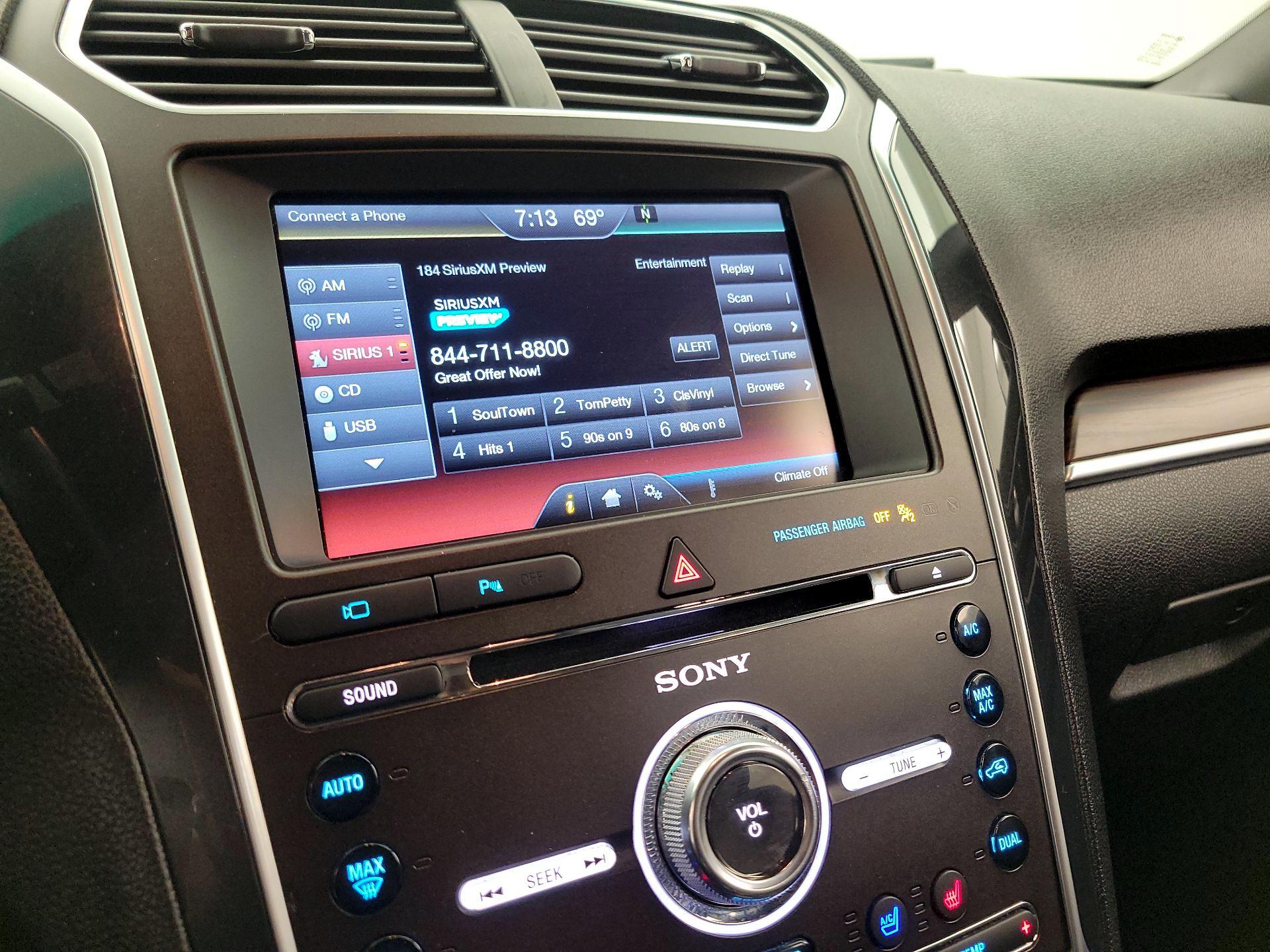 Thumbnail: 2016 Ford Explorer - 16