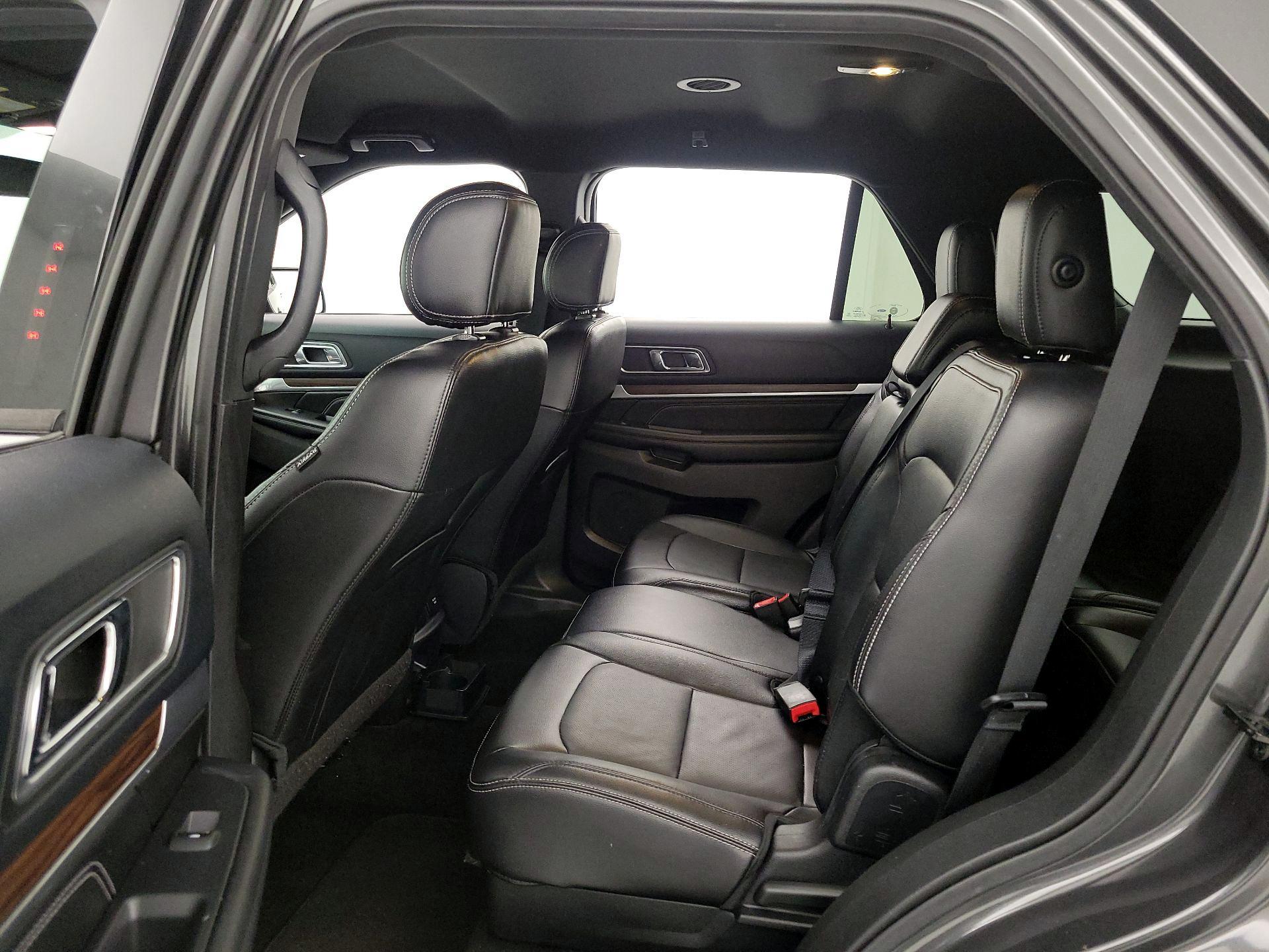 Thumbnail: 2016 Ford Explorer - 20