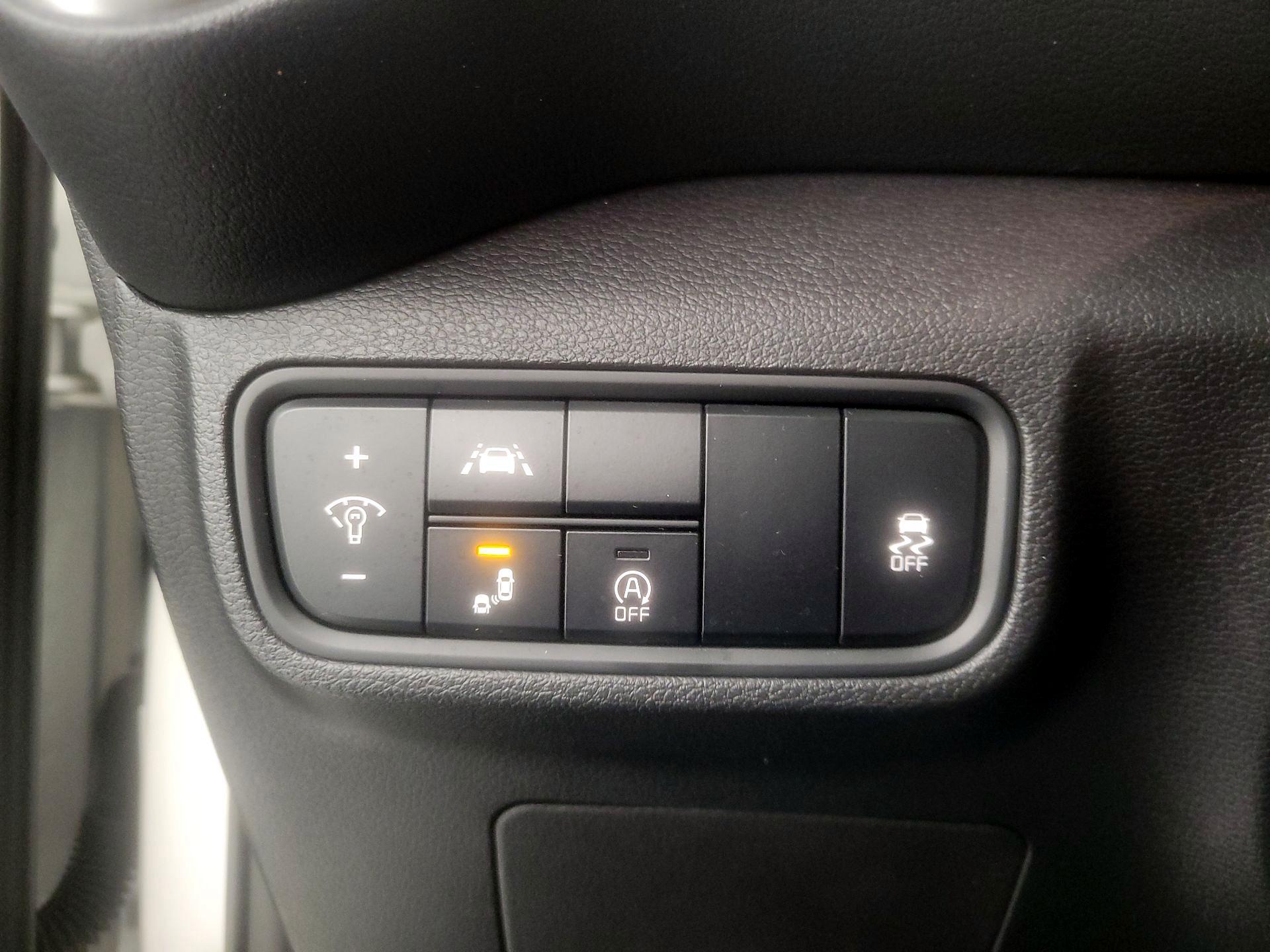 Thumbnail: 2020 Kia Soul - 13