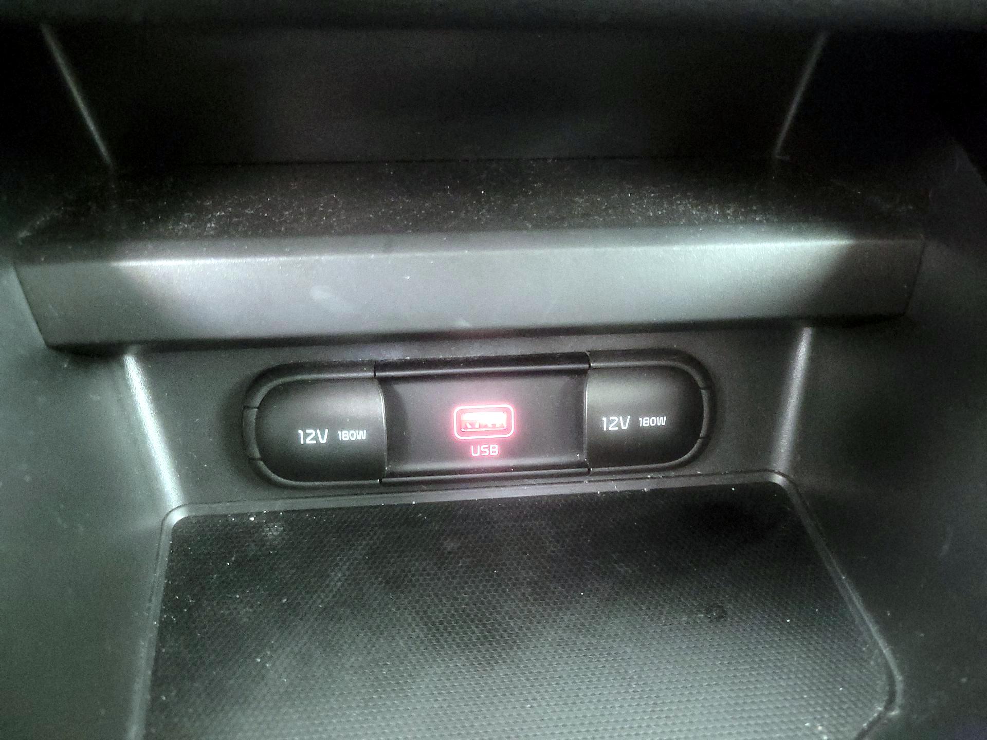 Thumbnail: 2020 Kia Soul - 18