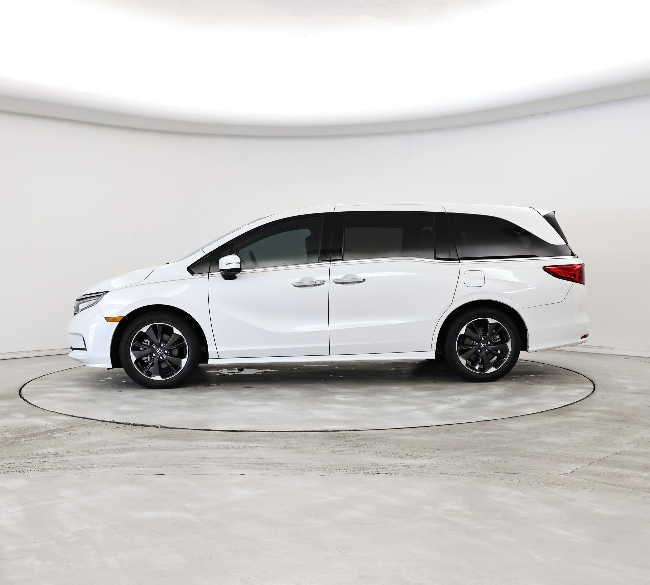 Thumbnail: 2024 Honda Odyssey - 3
