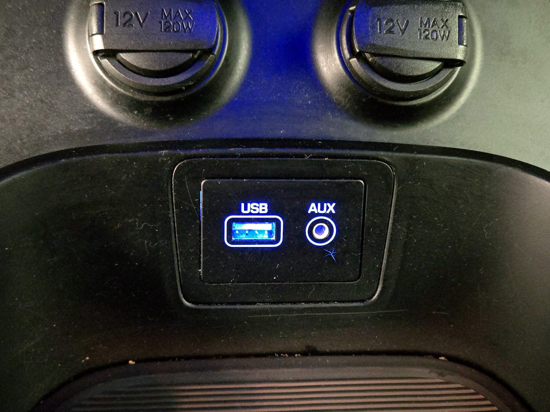 Thumbnail: 2017 Hyundai Santa Fe - 18