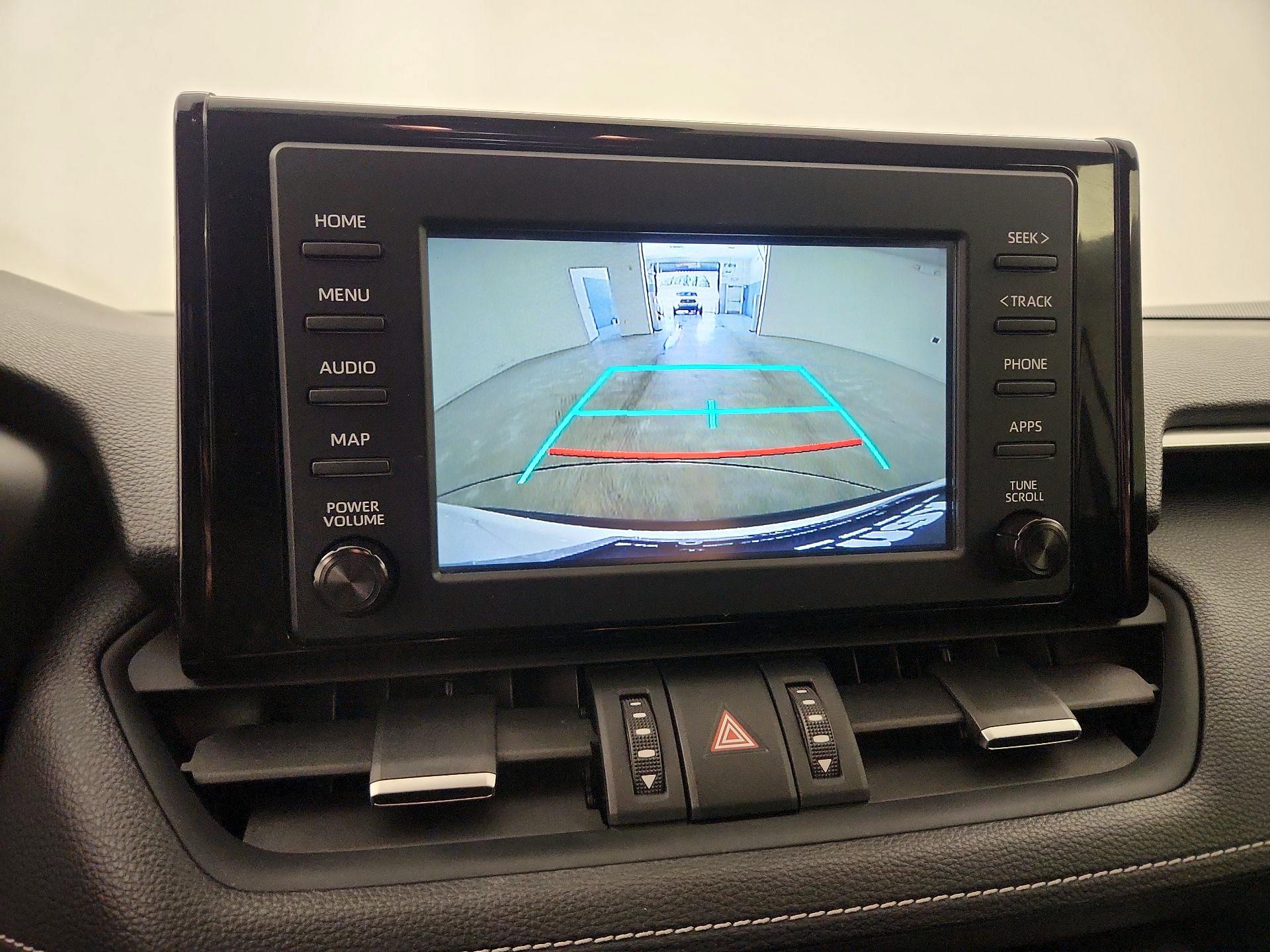 Thumbnail: 2019 Toyota RAV4 - 14