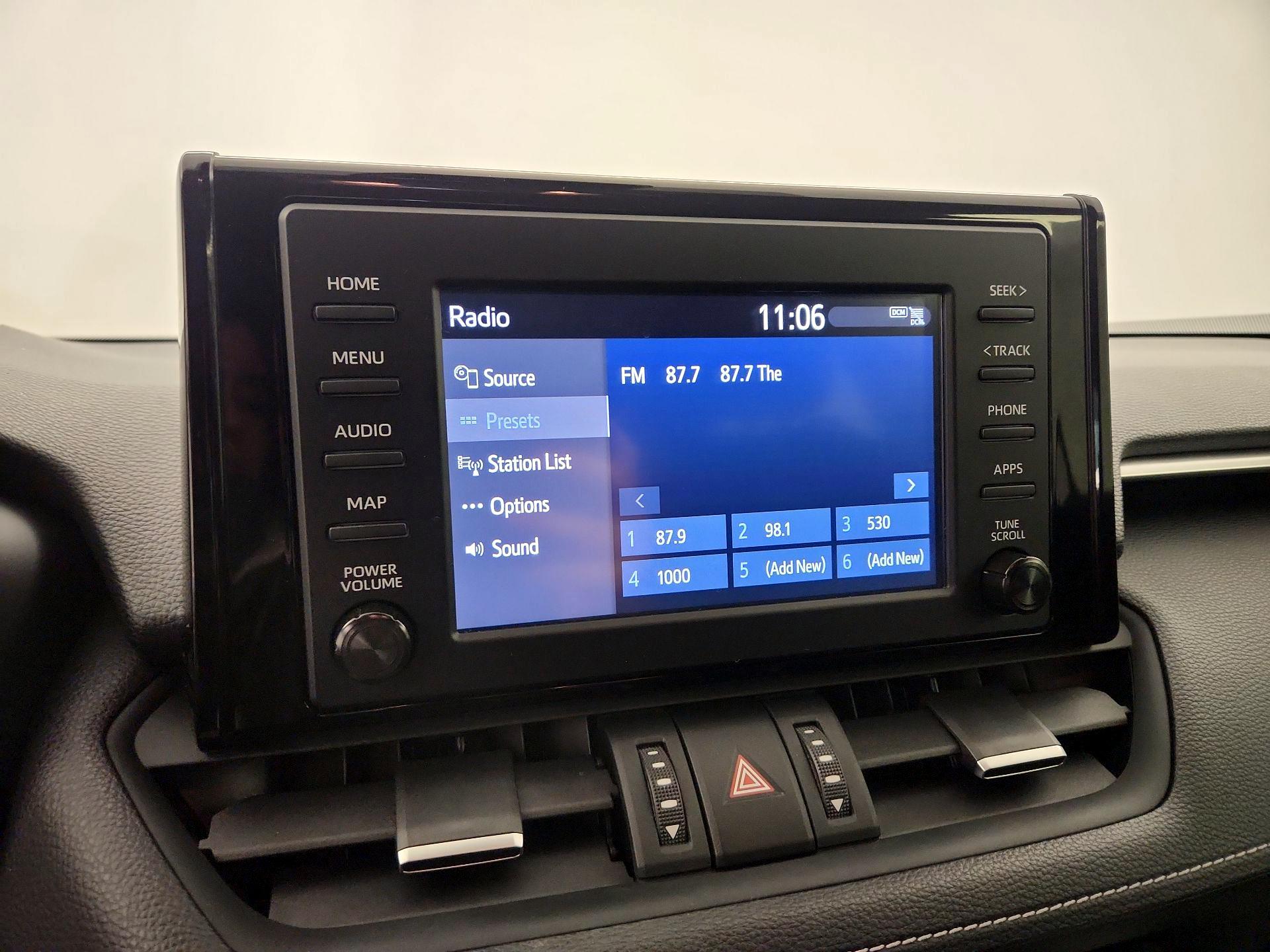 Thumbnail: 2019 Toyota RAV4 - 15