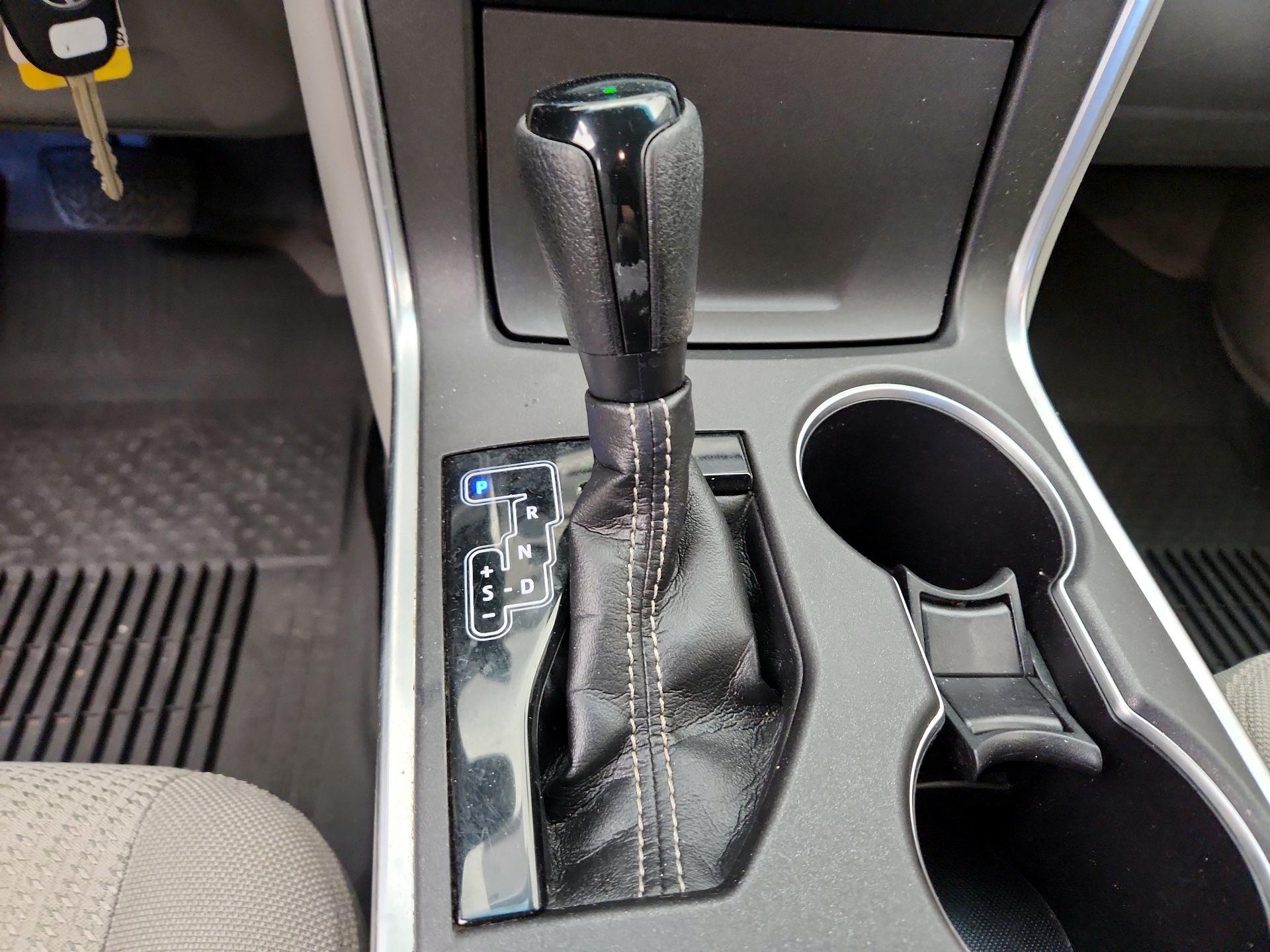 Thumbnail: 2017 Toyota Camry - 17