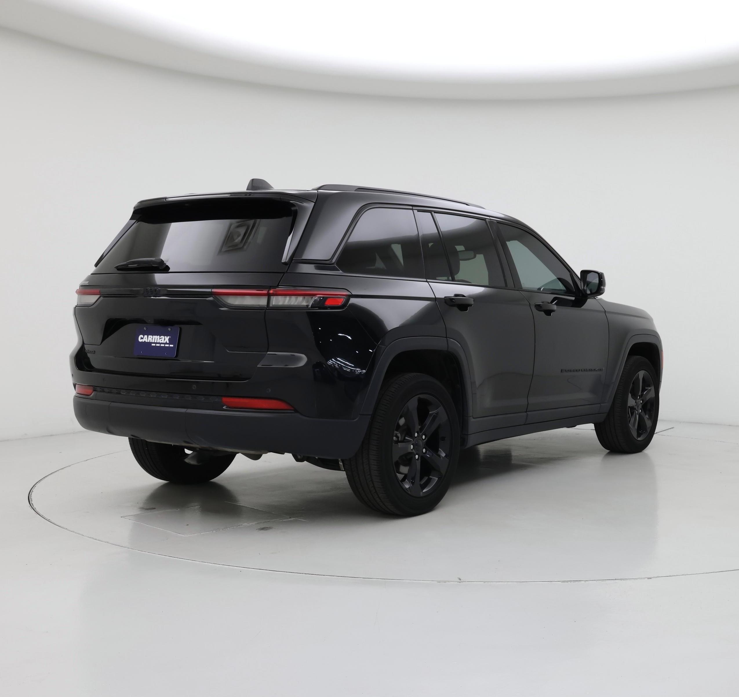 Thumbnail: 2023 Jeep Grand Cherokee - 8