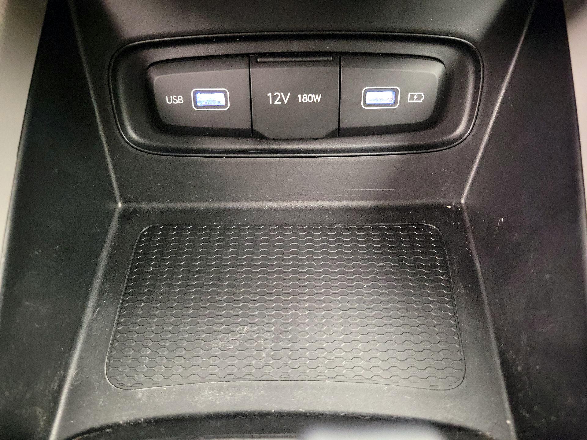 Thumbnail: 2022 Hyundai Venue - 18