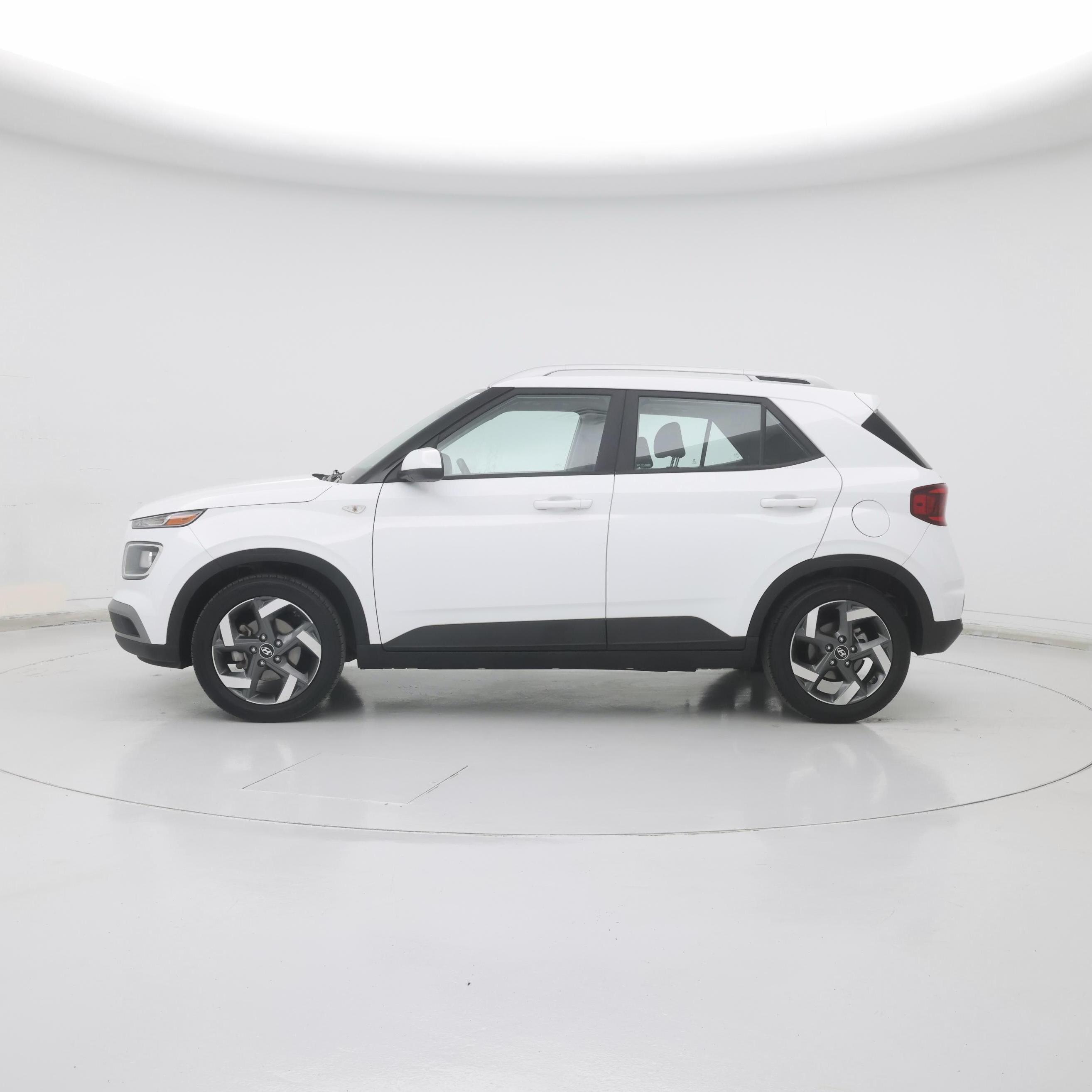 Thumbnail: 2022 Hyundai Venue - 3