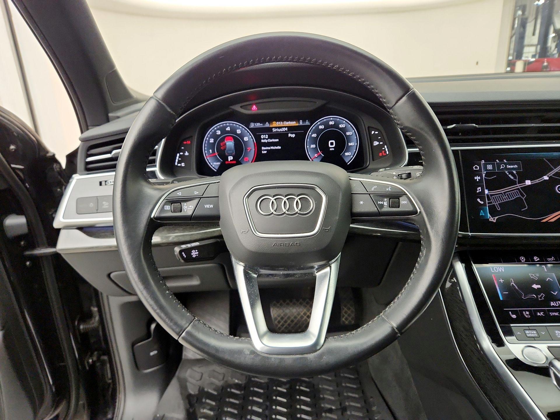 Thumbnail: 2020 Audi Q7 - 10