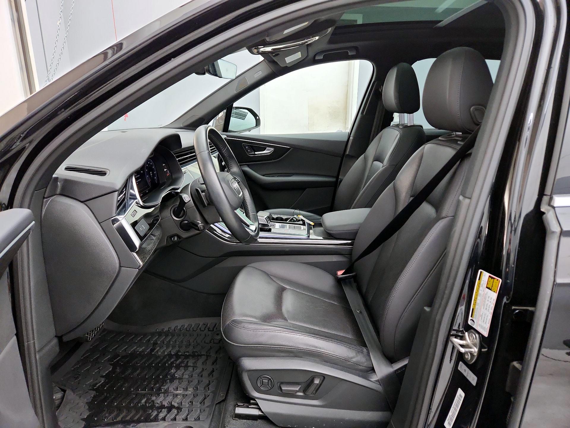 Thumbnail: 2020 Audi Q7 - 11