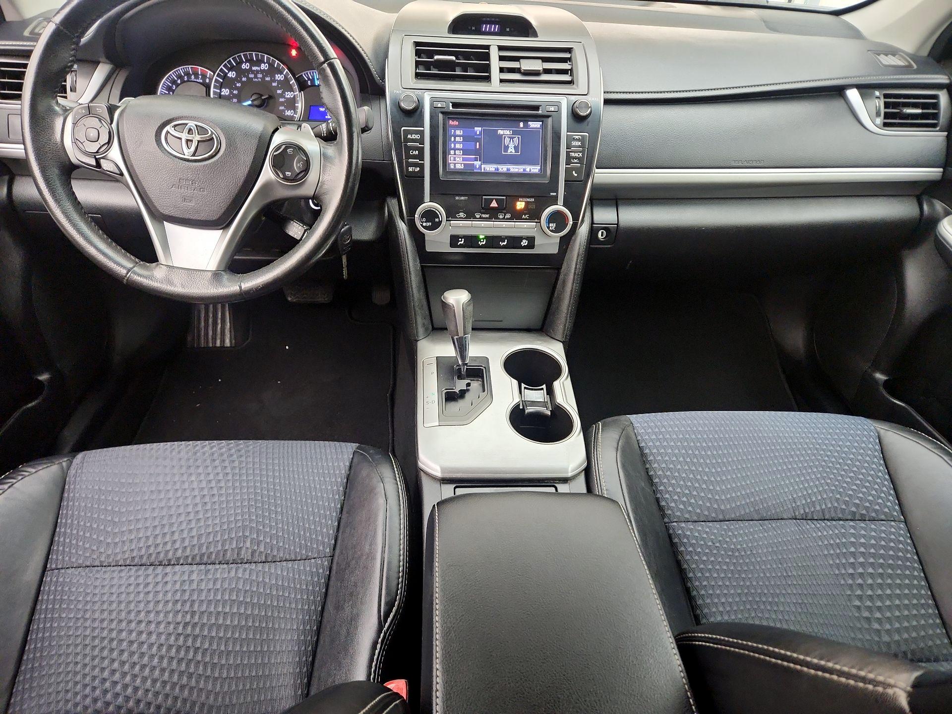 Thumbnail: 2014 Toyota Camry - 9