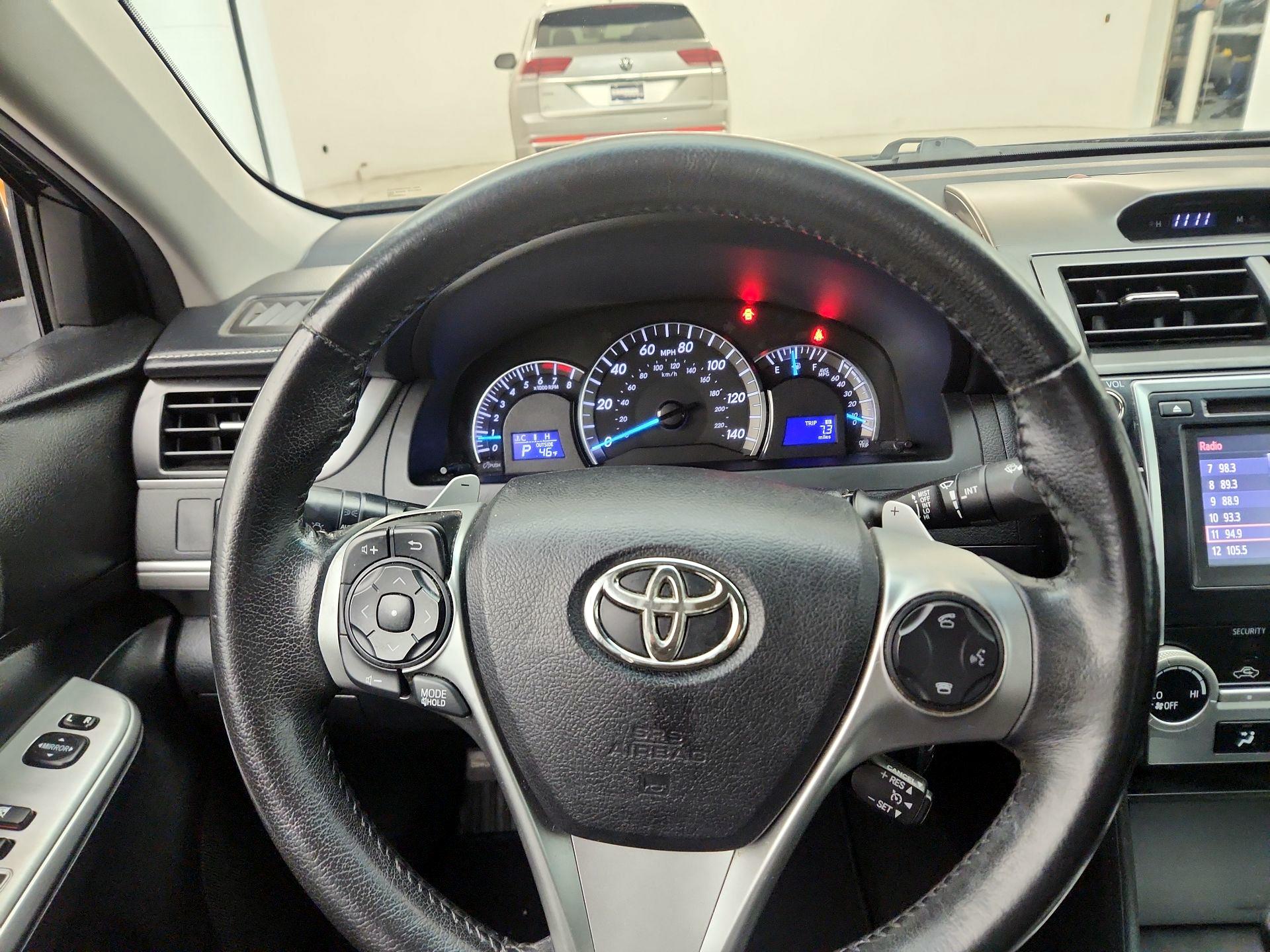 Thumbnail: 2014 Toyota Camry - 10