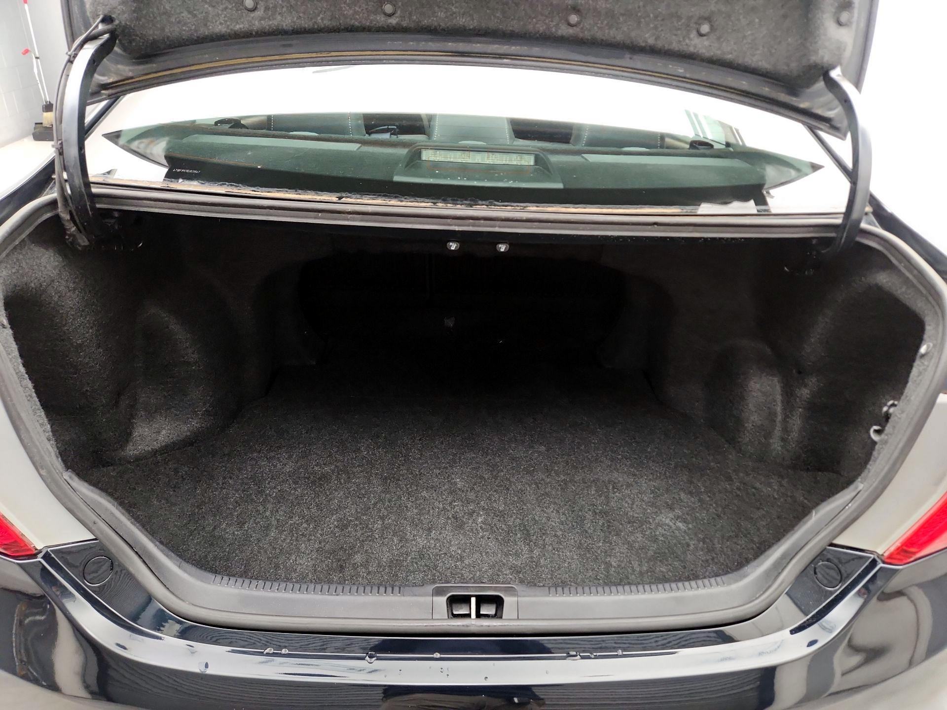 Thumbnail: 2014 Toyota Camry - 20