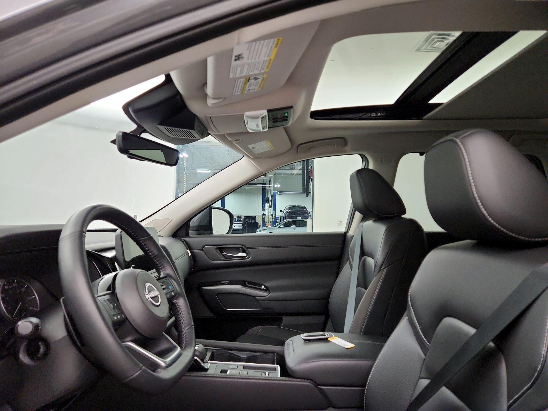 Thumbnail: 2025 Nissan Pathfinder - 19