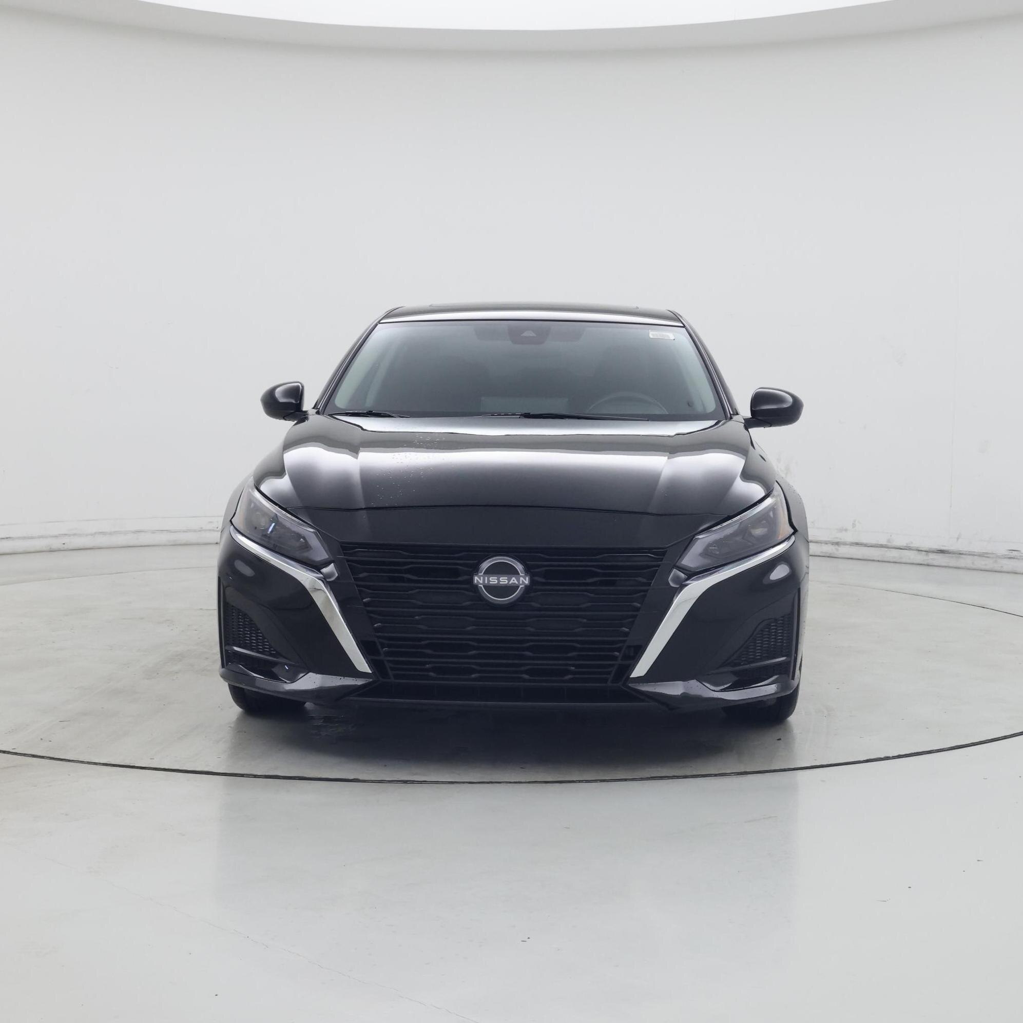 Thumbnail: 2023 Nissan Altima - 5