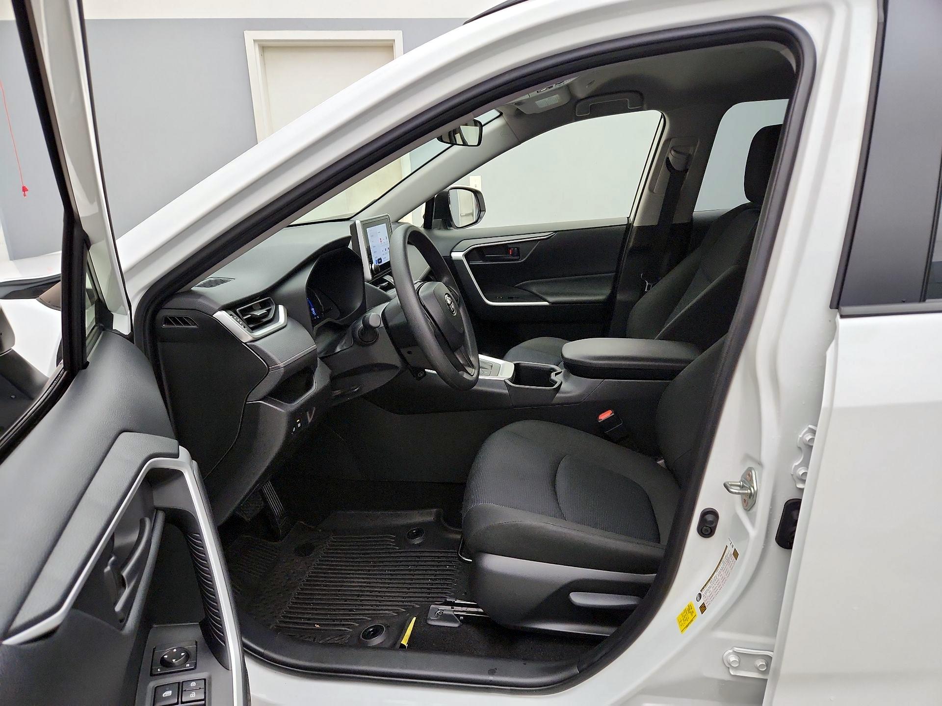 Thumbnail: 2025 Toyota RAV4 - 11