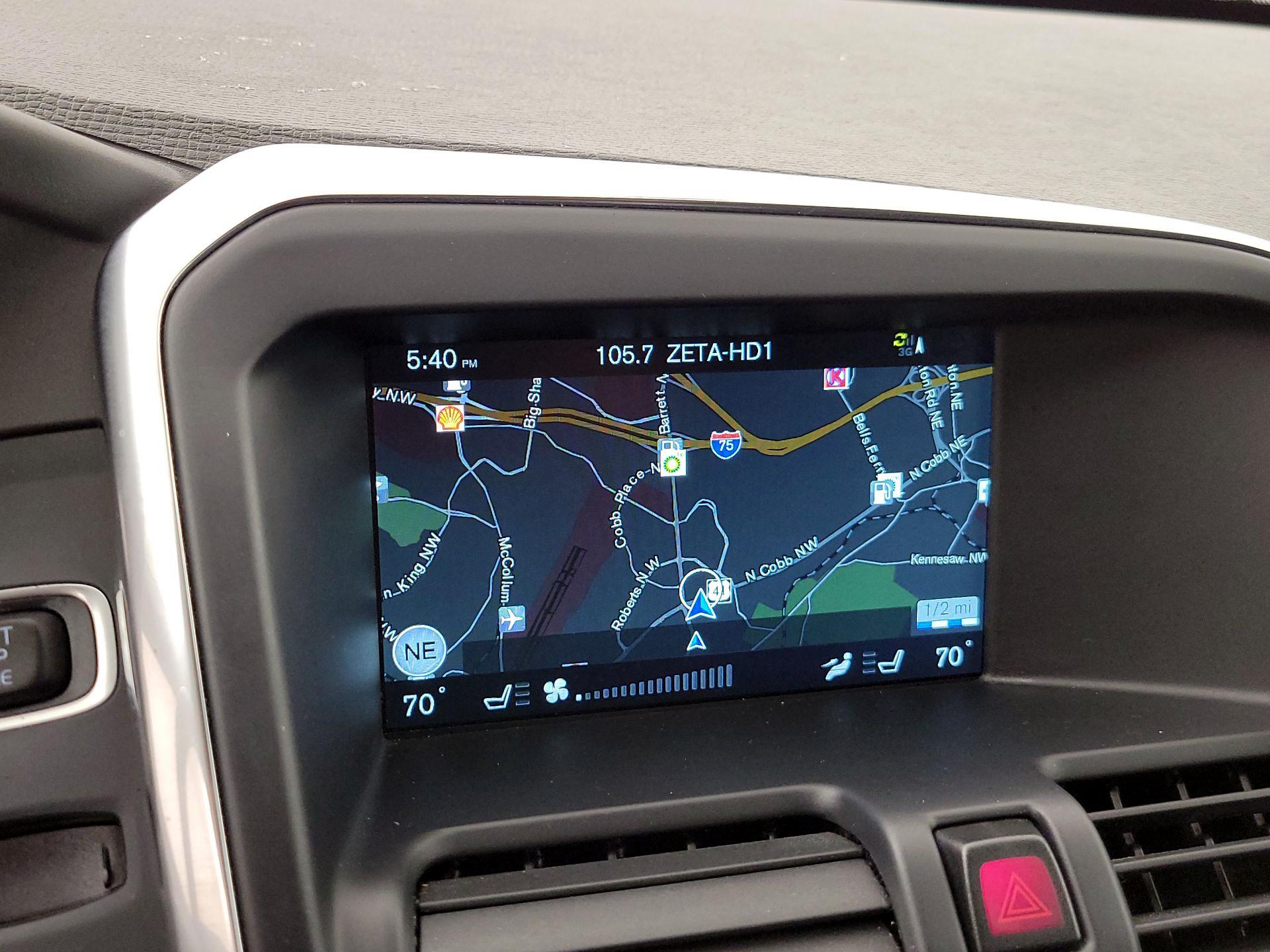 Thumbnail: 2017 Volvo XC60 - 14