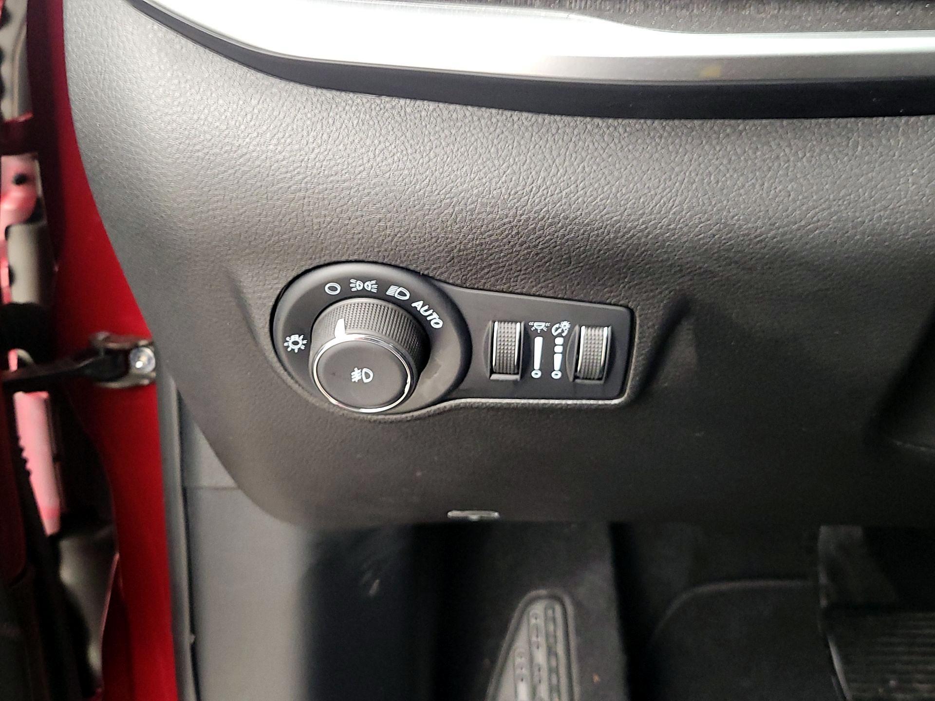 Thumbnail: 2025 Jeep Compass - 13