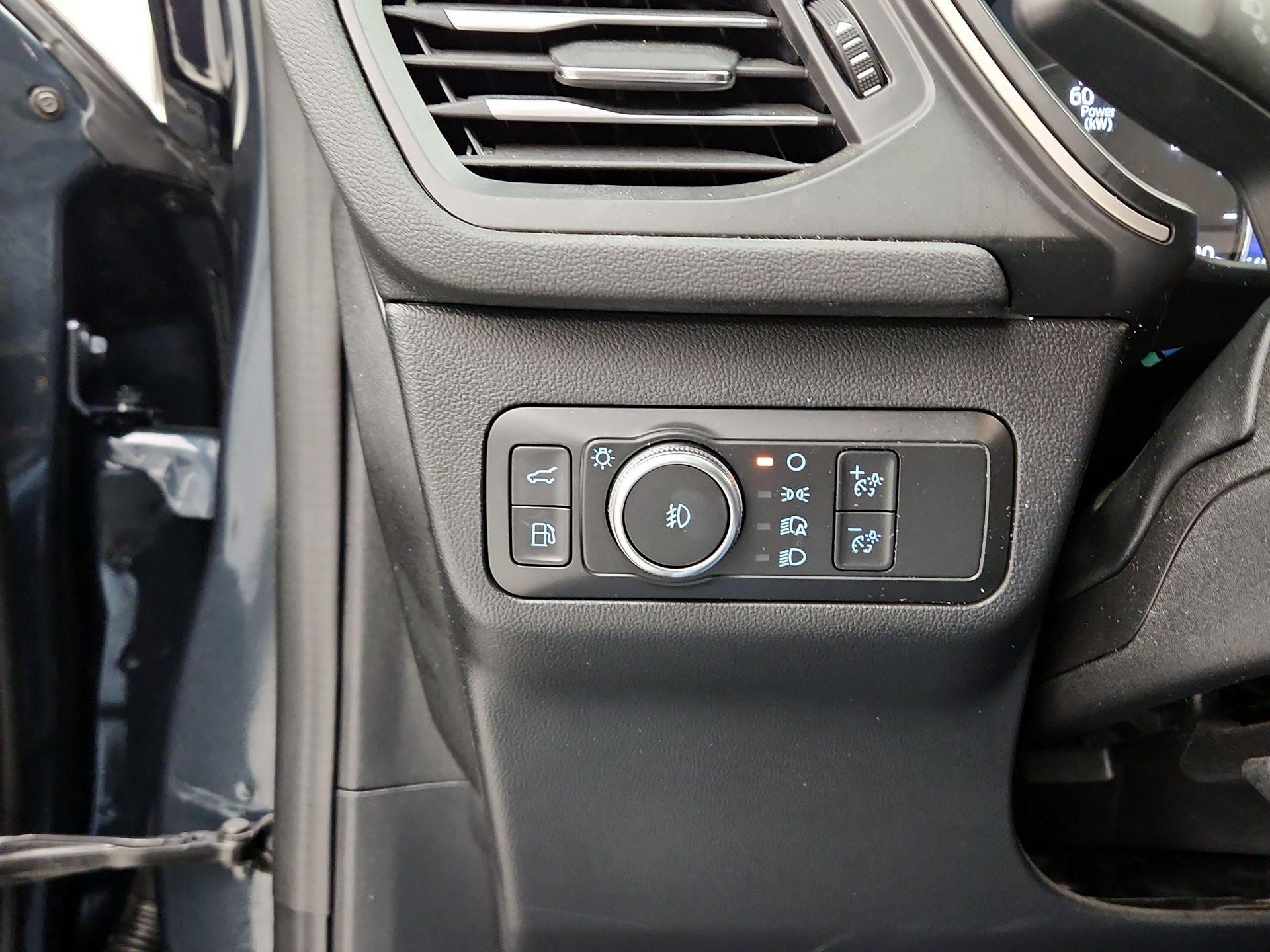 Thumbnail: 2022 Ford Escape - 13