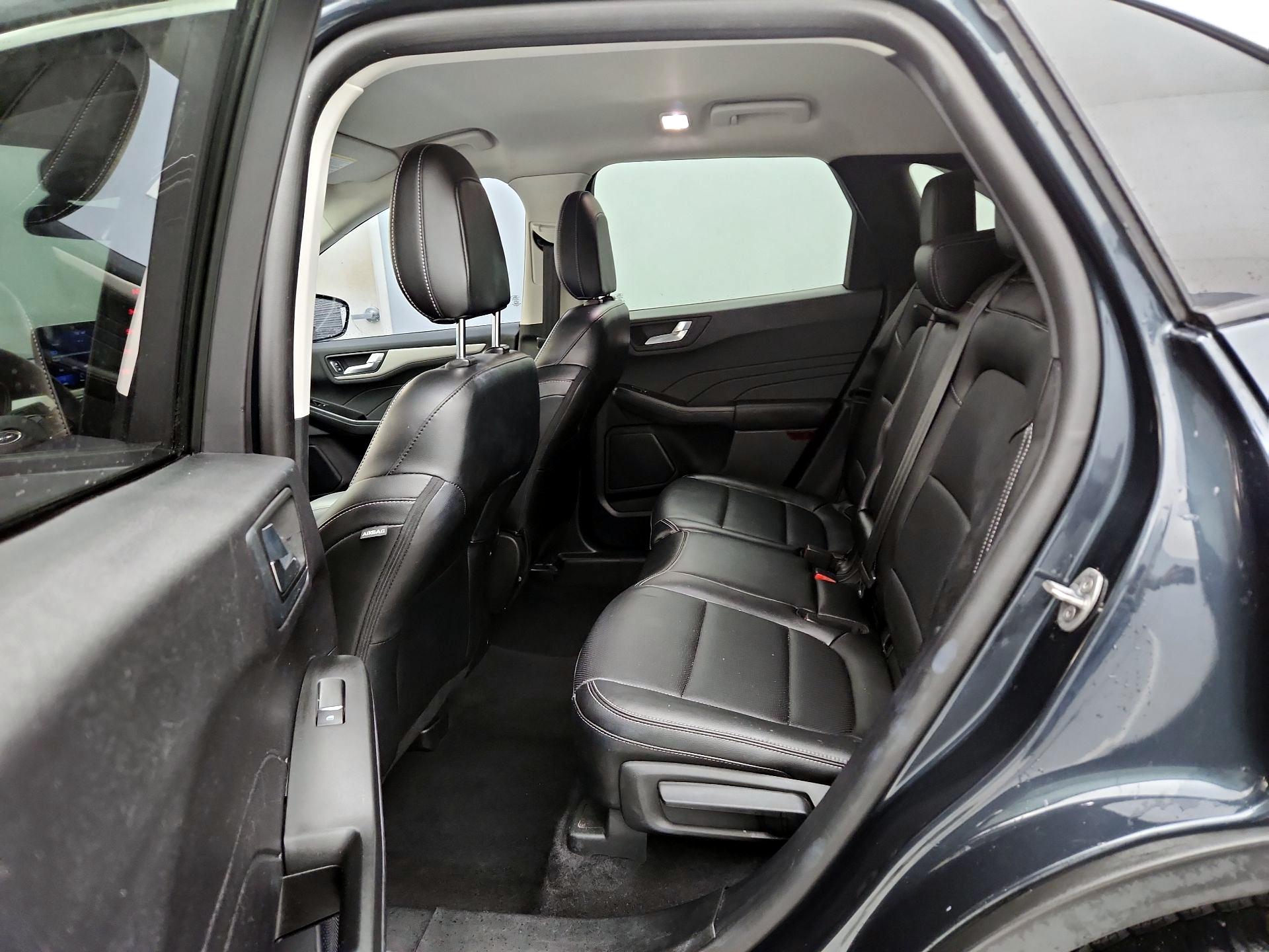 Thumbnail: 2022 Ford Escape - 19