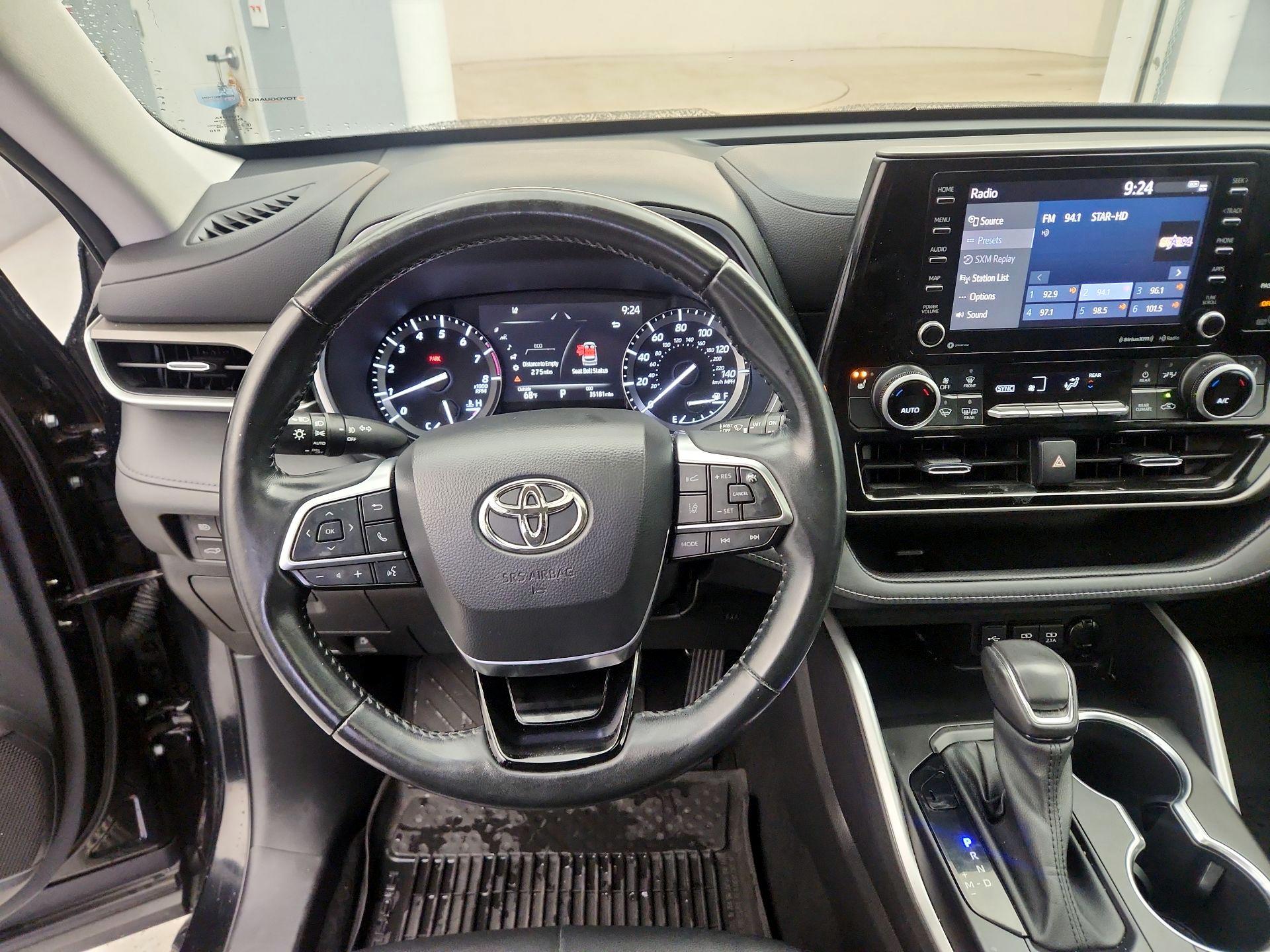 Thumbnail: 2021 Toyota Highlander - 10