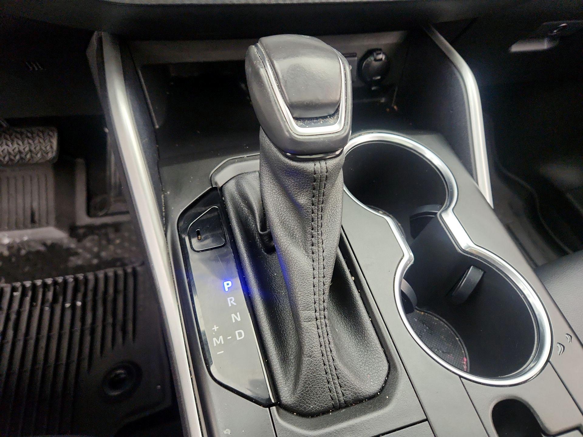 Thumbnail: 2021 Toyota Highlander - 17