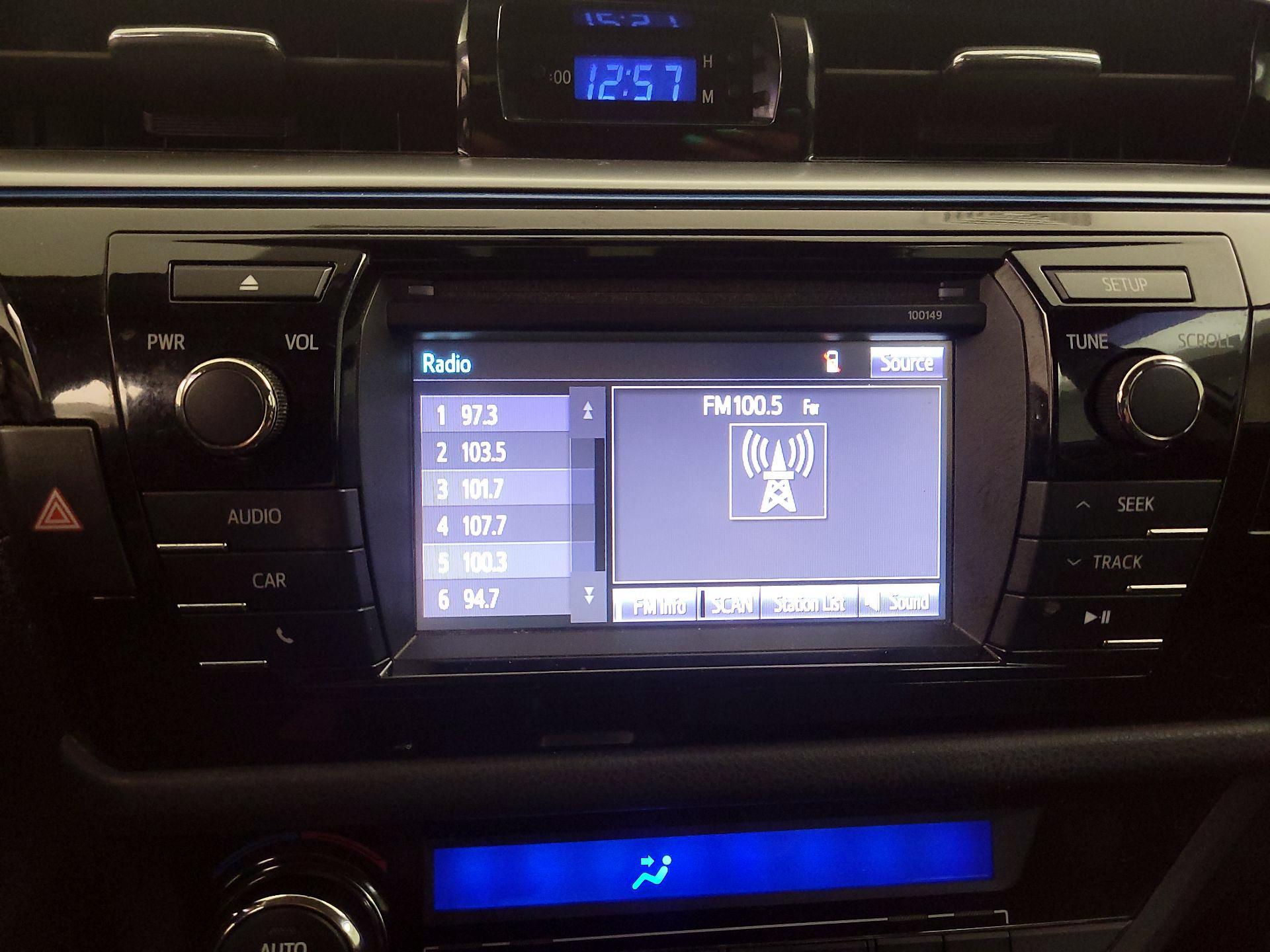 Thumbnail: 2014 Toyota Corolla - 15