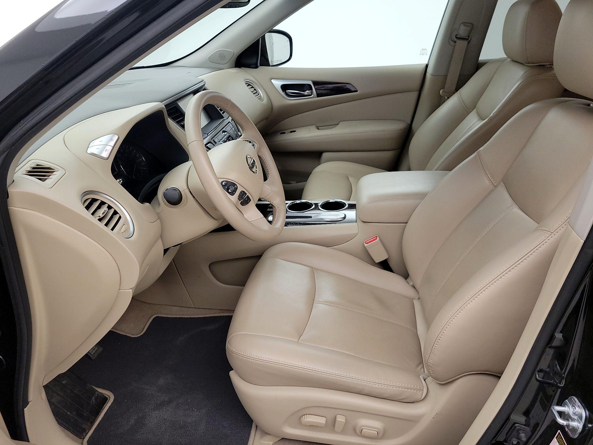 Thumbnail: 2015 Nissan Pathfinder - 11