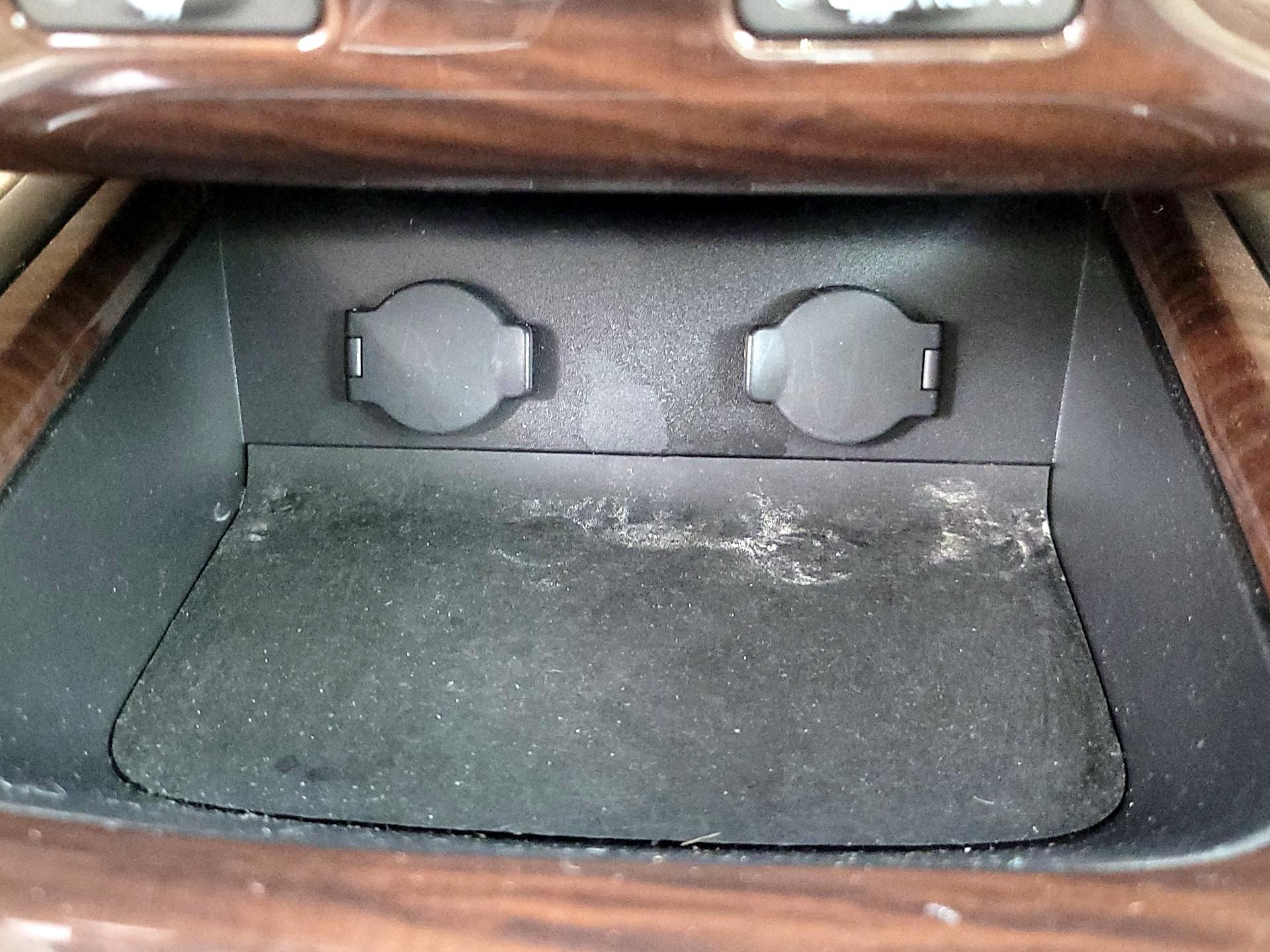 Thumbnail: 2015 Nissan Pathfinder - 19