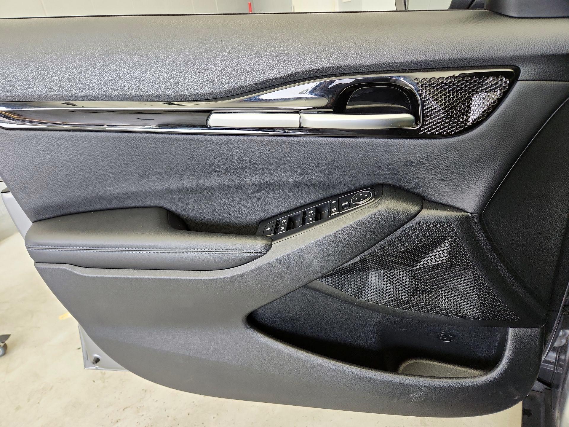 Thumbnail: 2023 Kia Seltos - 12