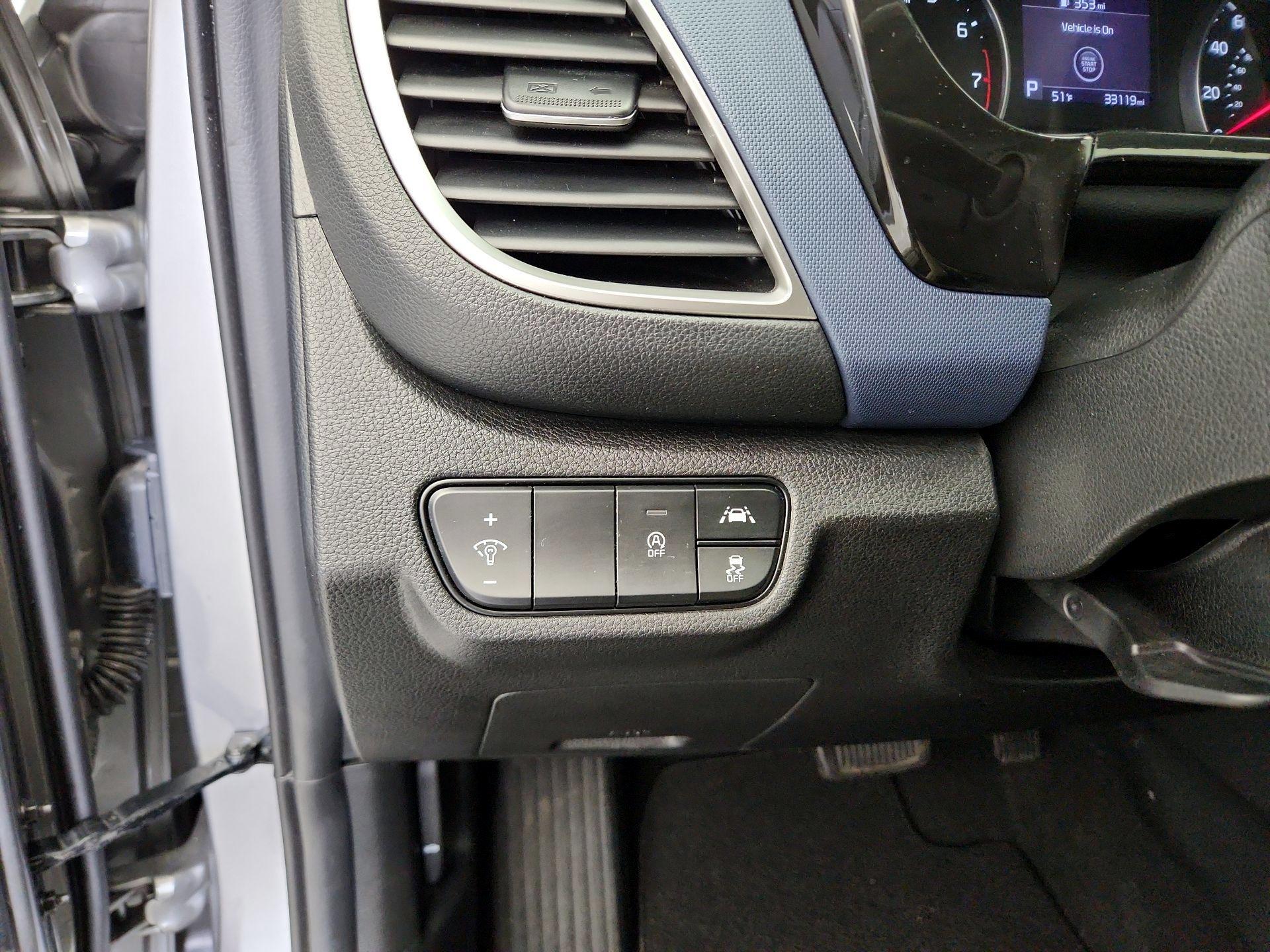 Thumbnail: 2023 Kia Seltos - 13