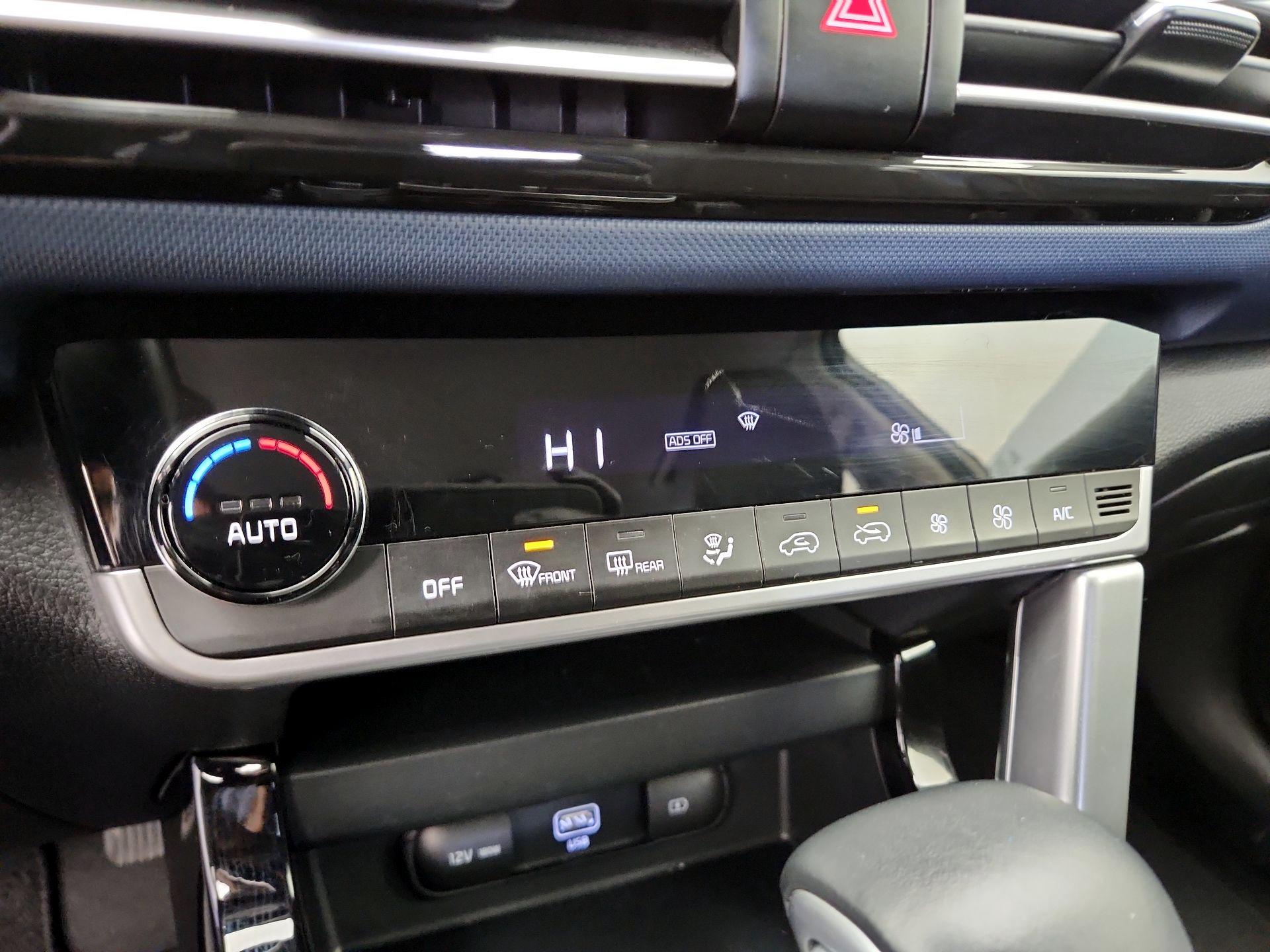 Thumbnail: 2023 Kia Seltos - 17