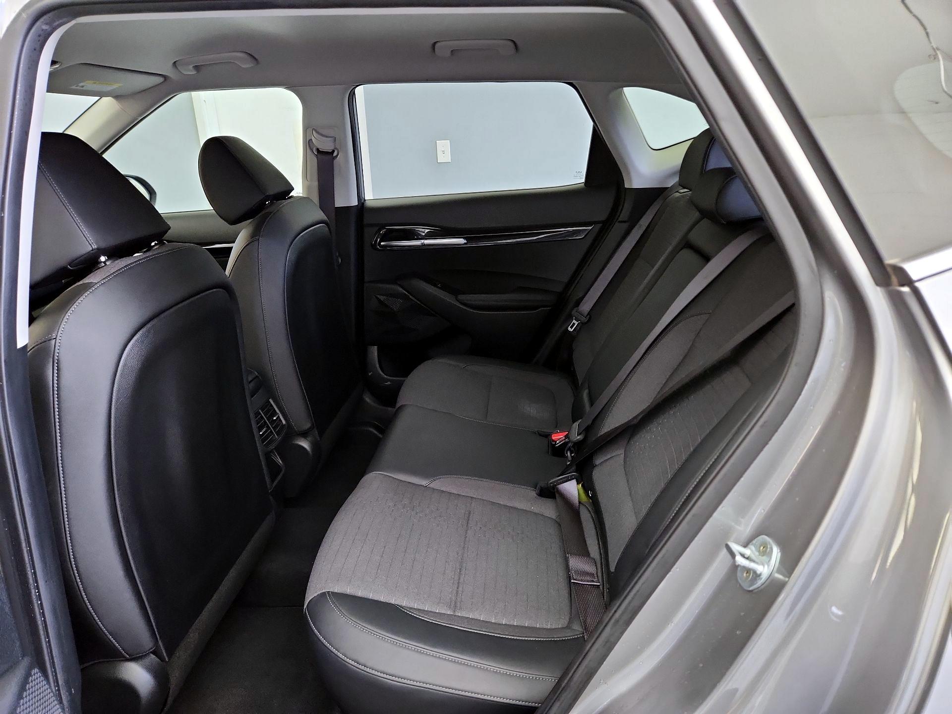 Thumbnail: 2023 Kia Seltos - 20