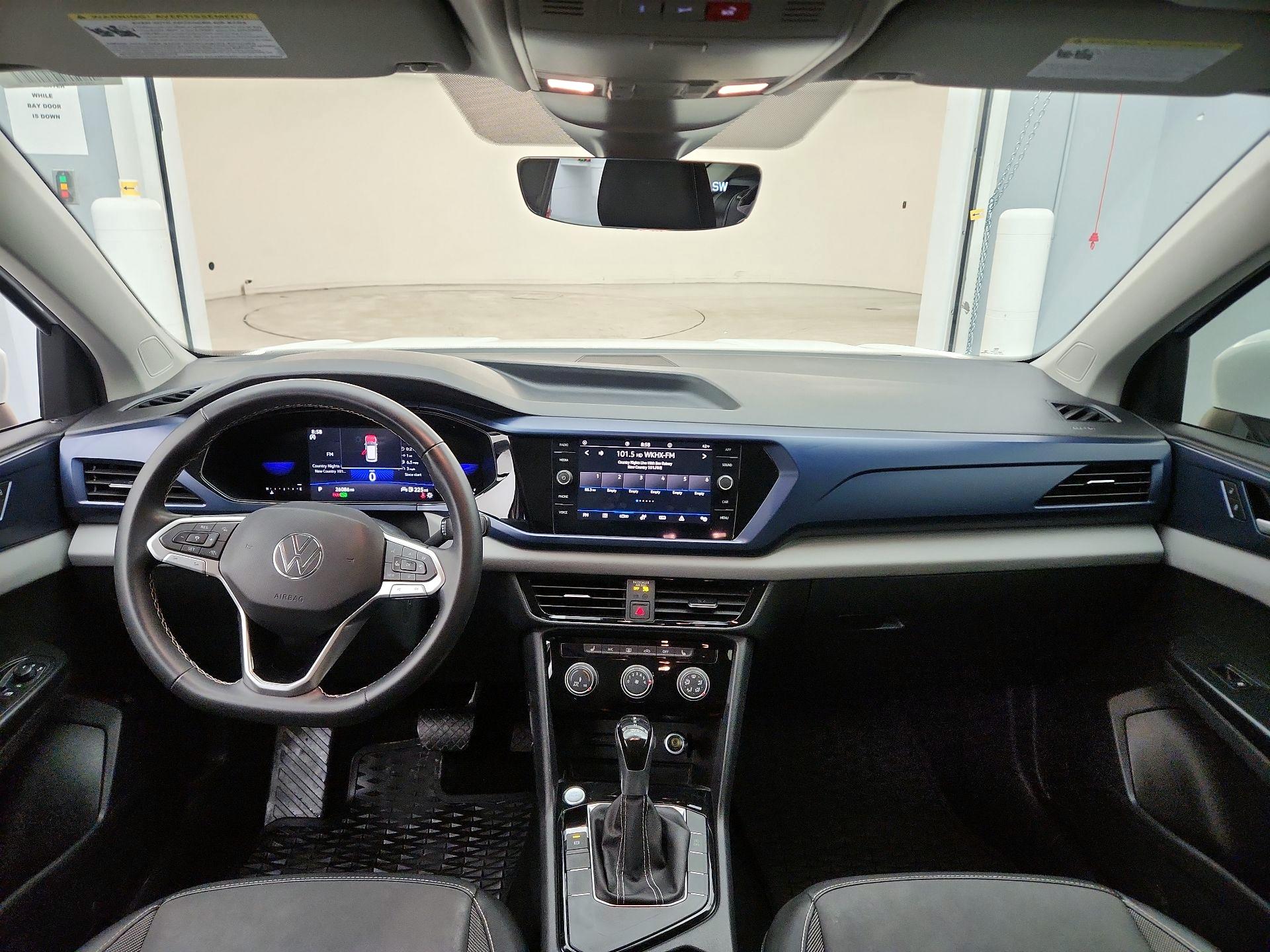 Thumbnail: 2023 Volkswagen Taos - 9