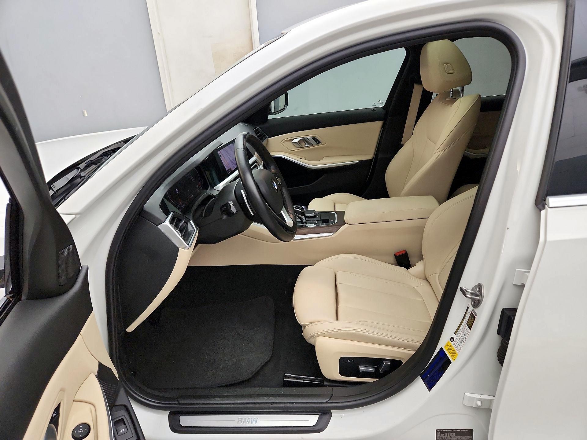 Thumbnail: 2020 BMW 3 Series - 11