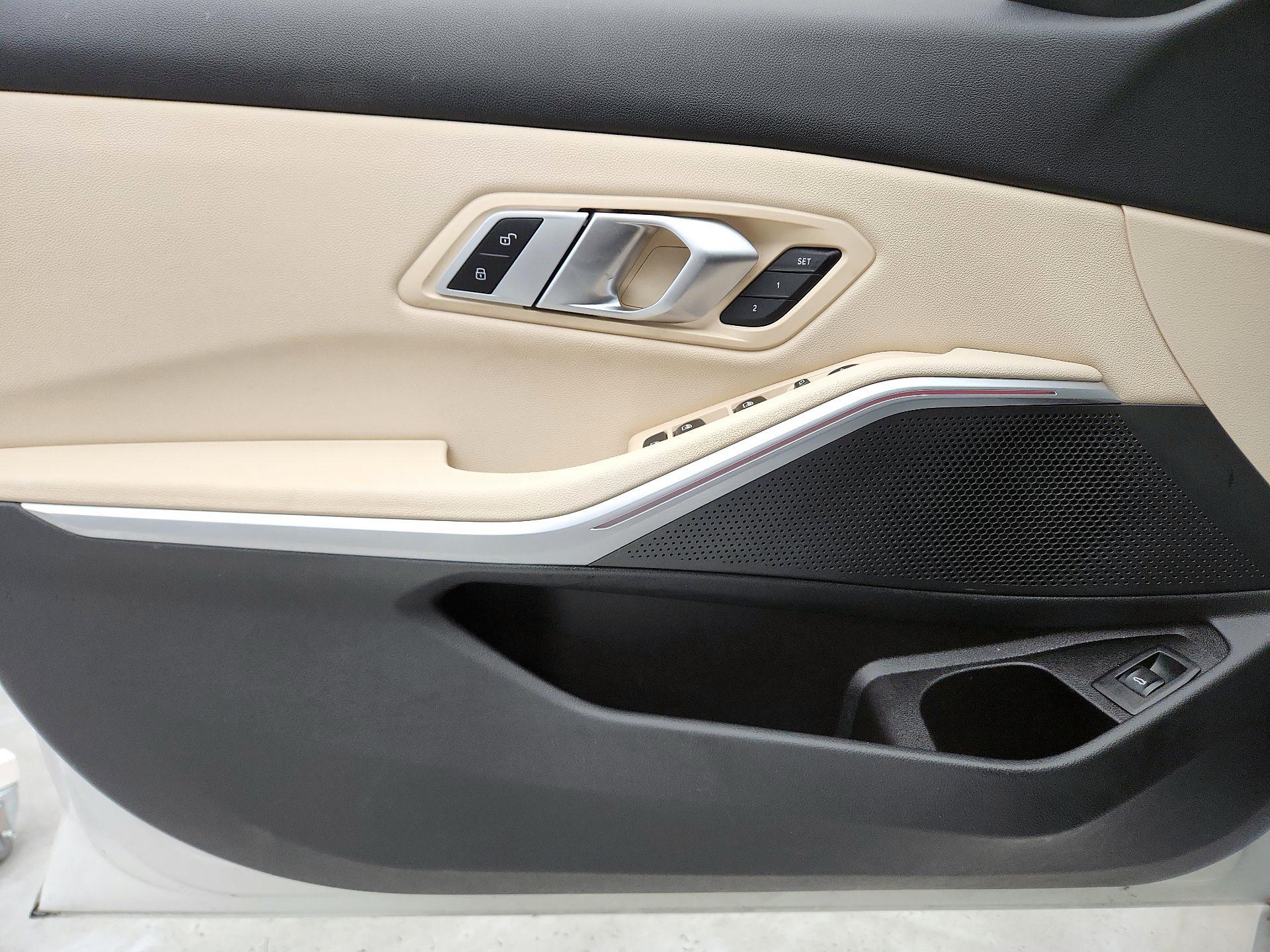 Thumbnail: 2020 BMW 3 Series - 12