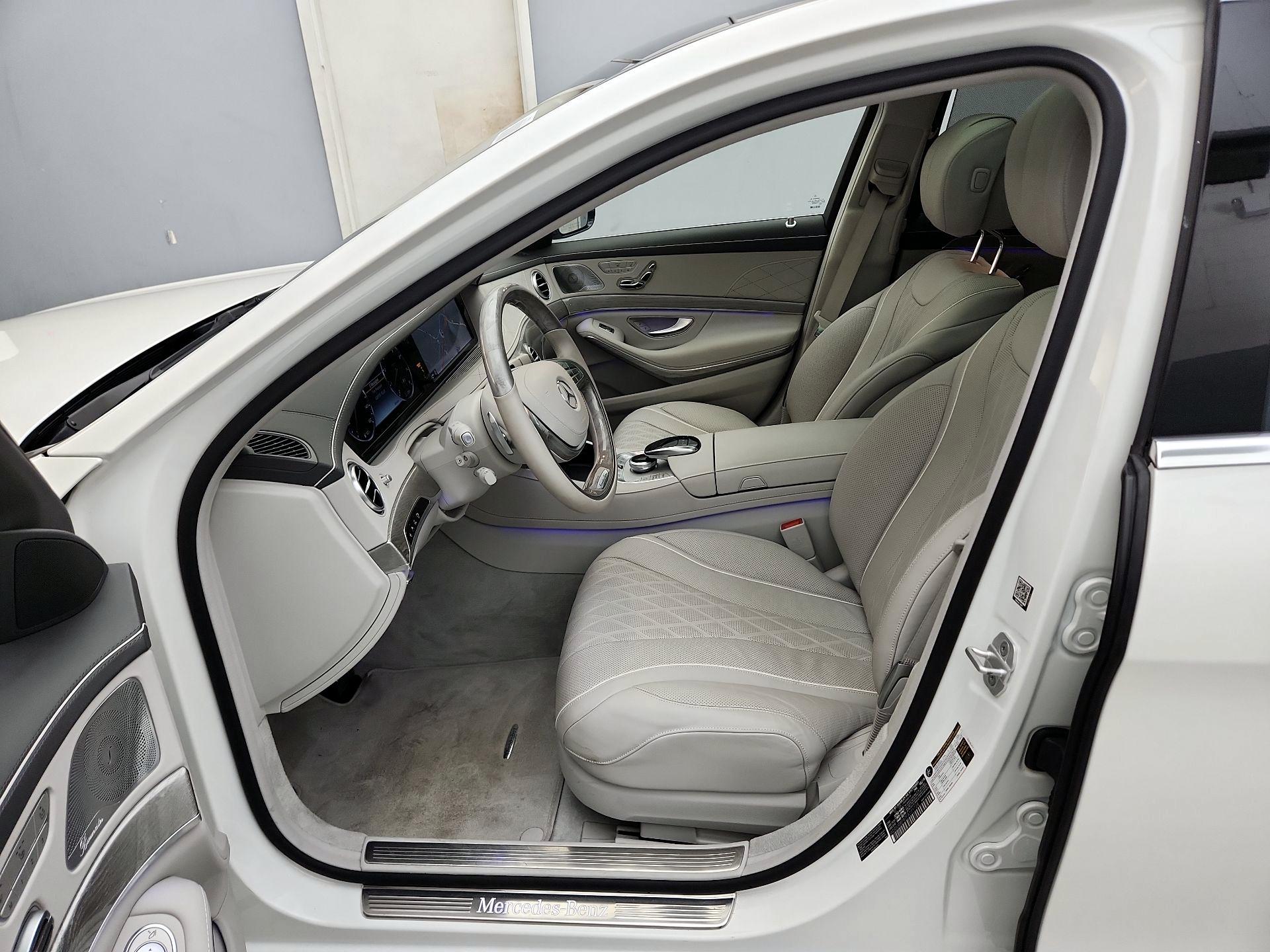 Thumbnail: 2015 Mercedes-Benz S-Class - 11