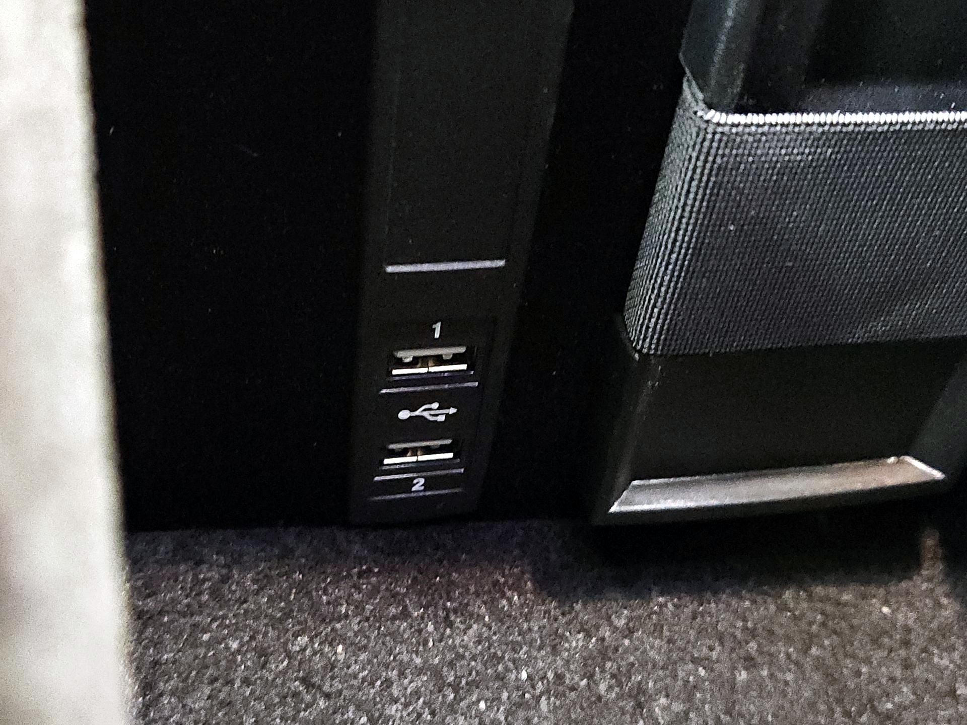 Thumbnail: 2015 Mercedes-Benz S-Class - 19