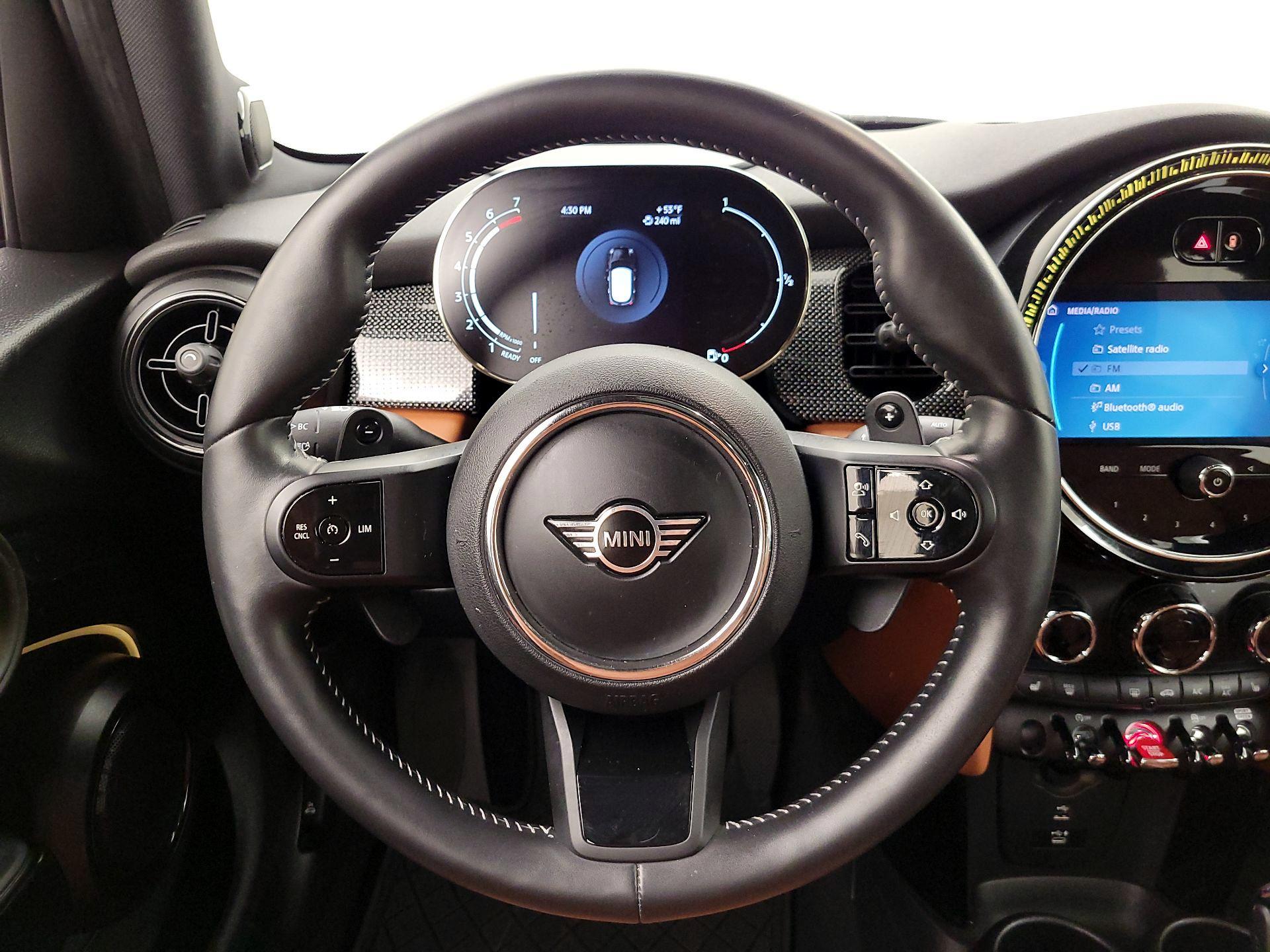 Thumbnail: 2022 MINI Cooper Hardtop - 10